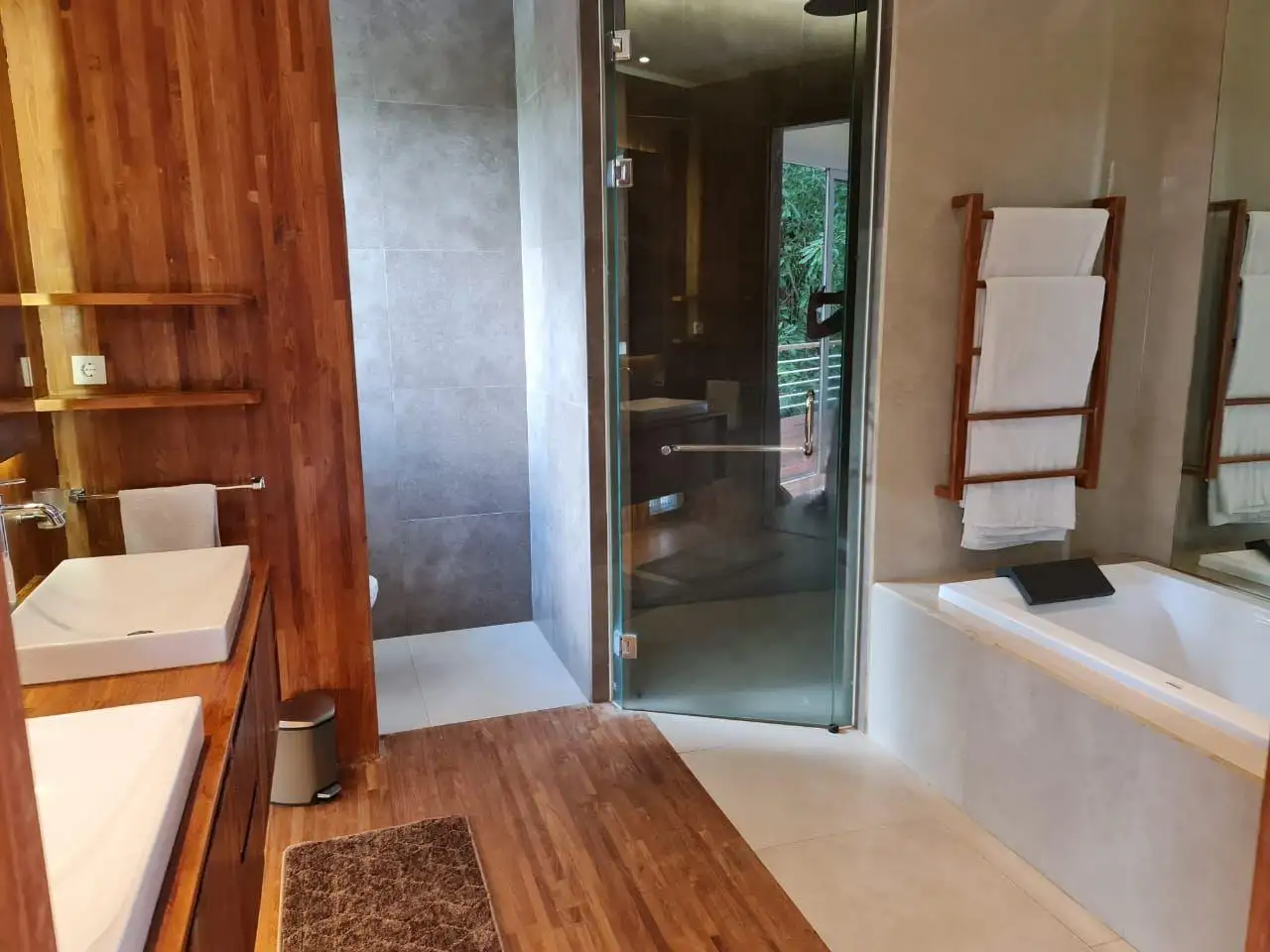 Villa 450m² in Indonesia, Kerobokan. Priced at 490000$ rent photo-16
