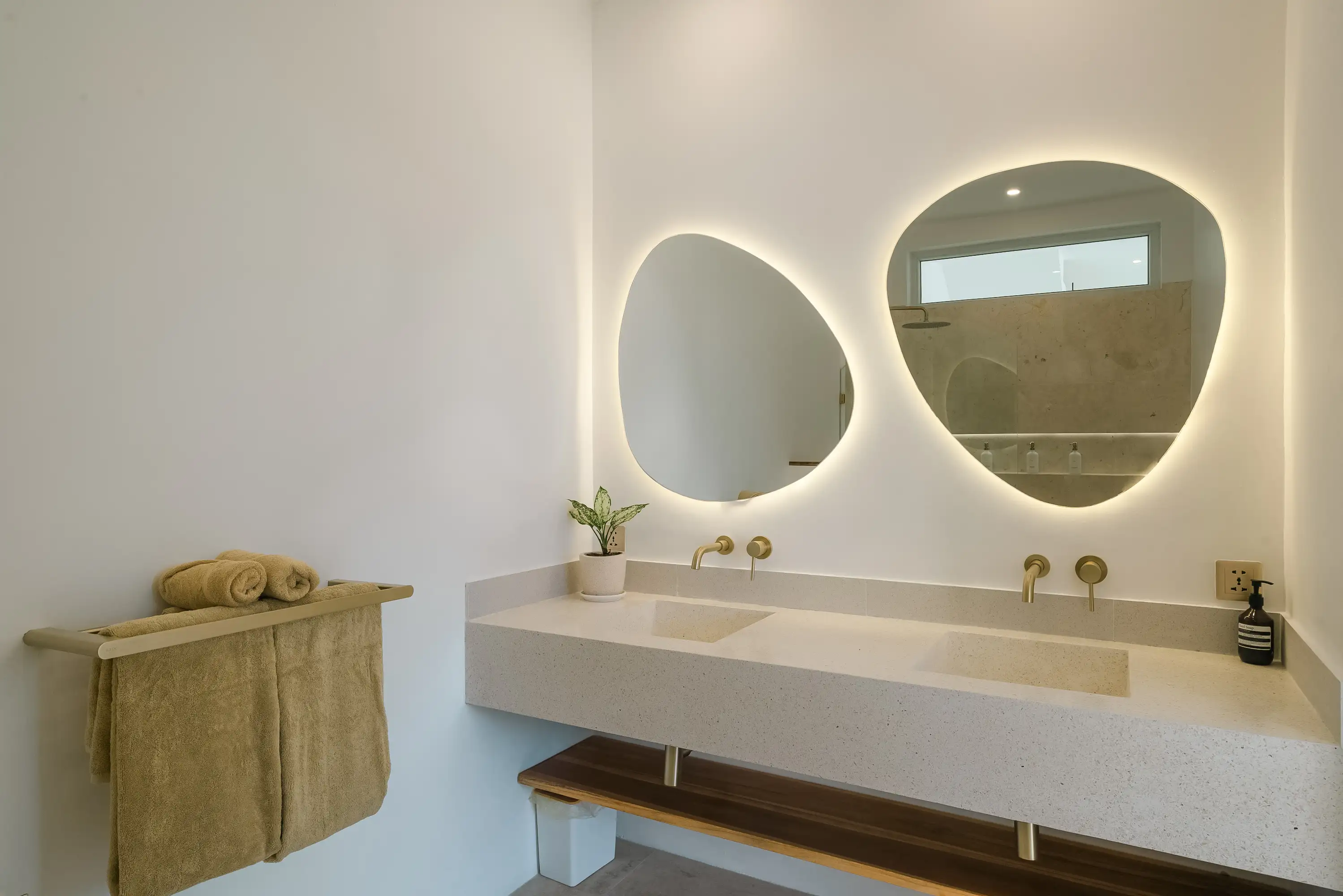 Villa 454m² in Indonesia, Canggu. Priced at 489000$ rent photo-17