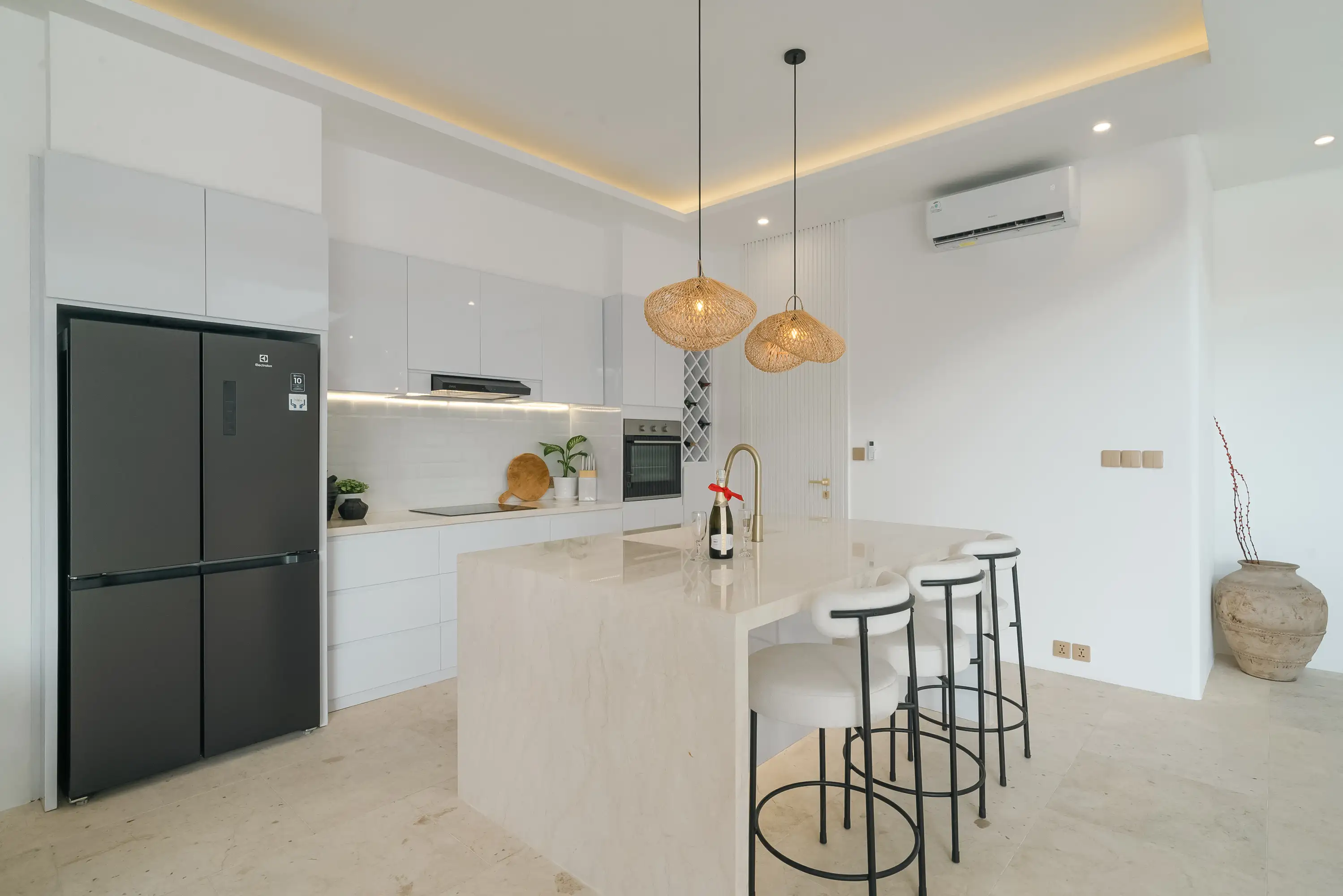 Villa 454m² in Indonesia, Canggu. Priced at 489000$ rent photo-26