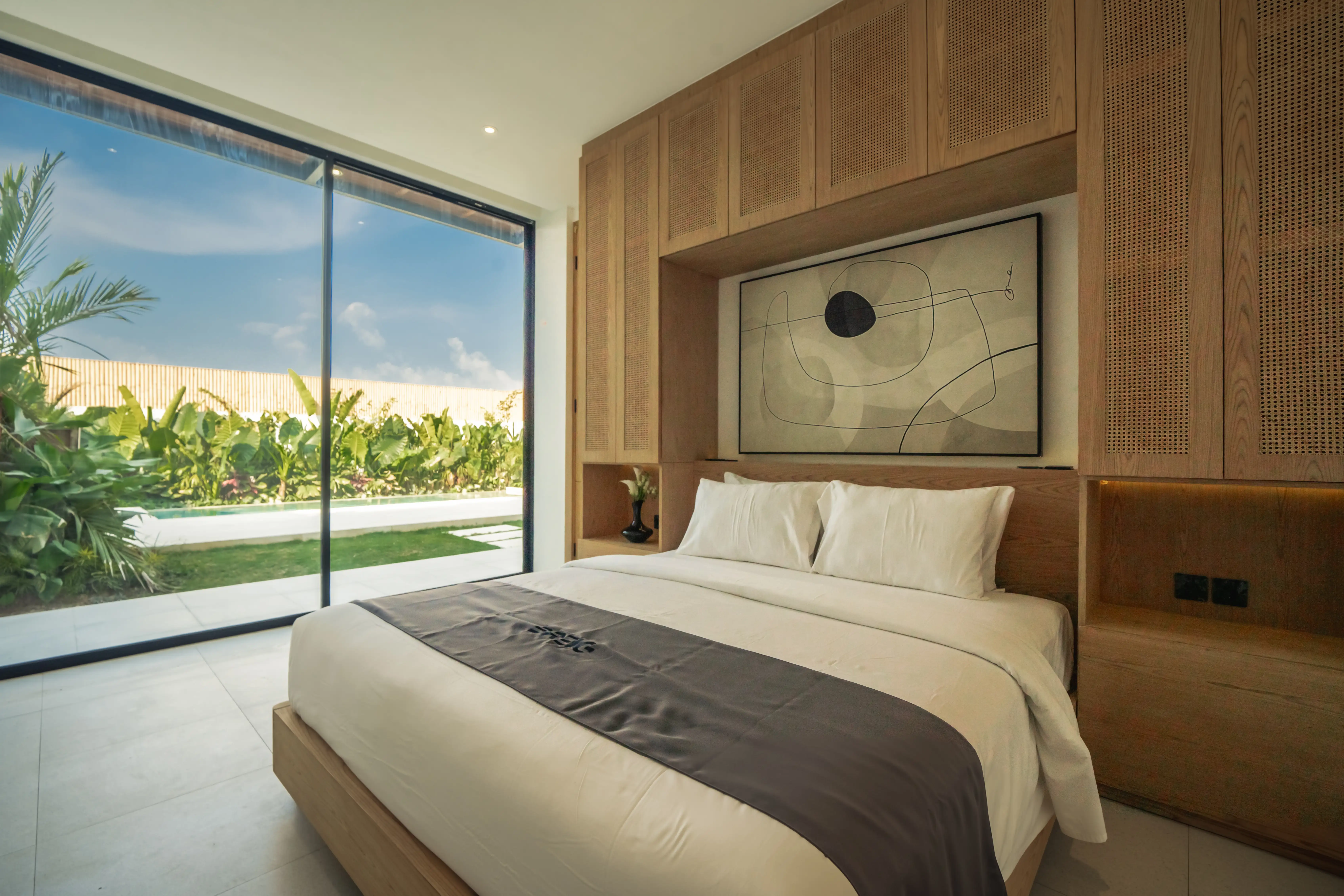 Villa 306m² in Indonesia, Canggu. Priced at 675000$ rent photo-12