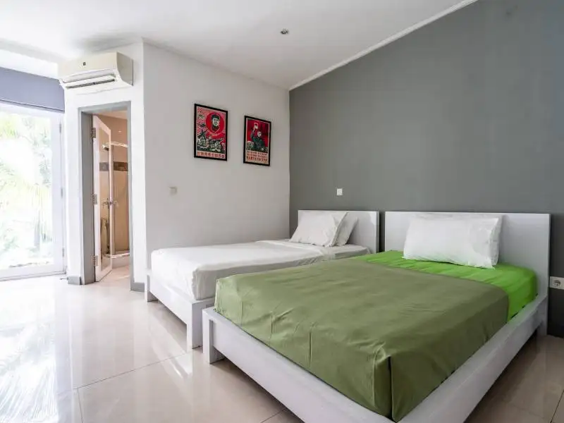 Flat 95m² in Indonesia, Canggu. Priced at 240000$ rent photo-12