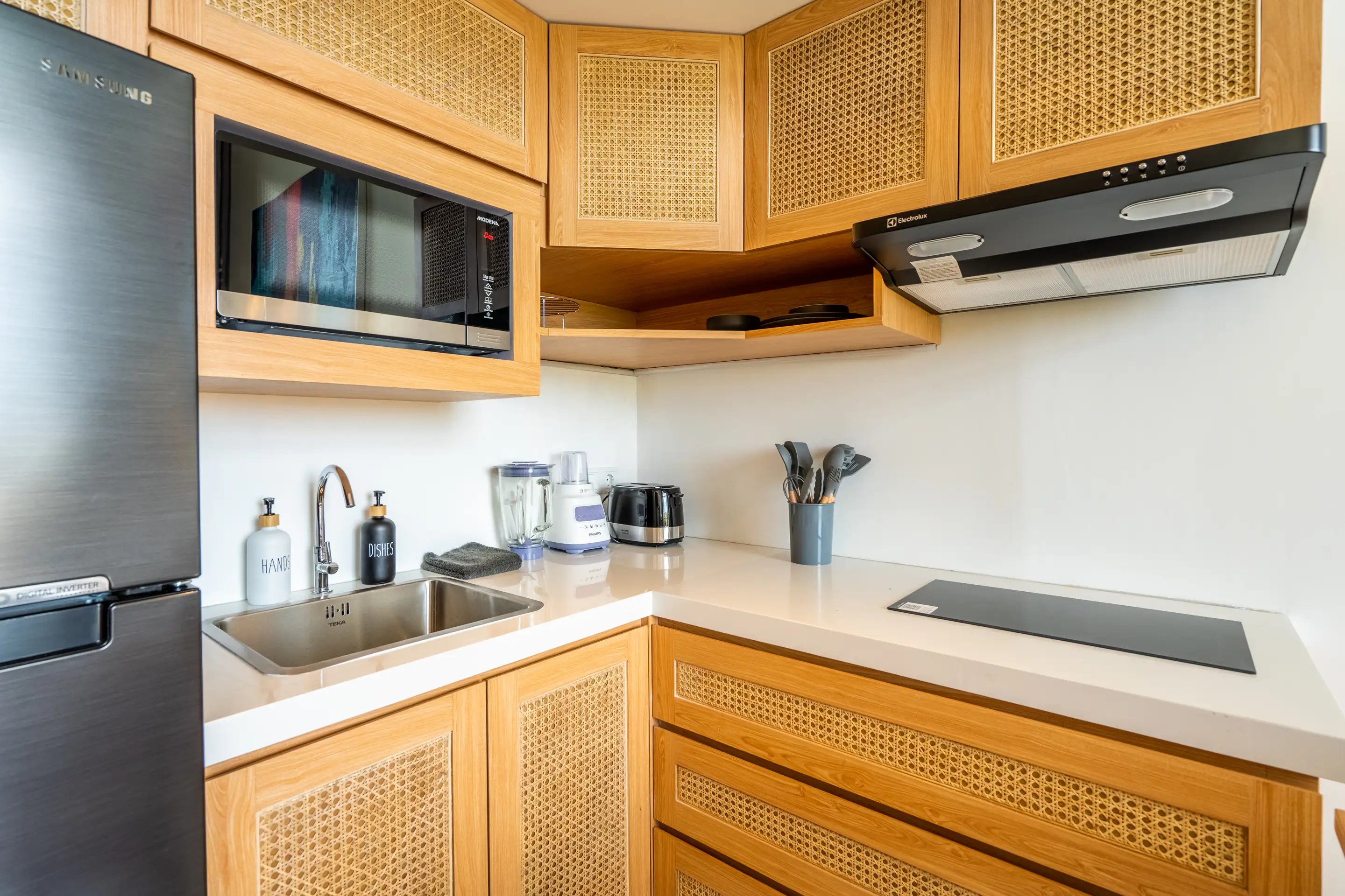 Flat 80m² in Indonesia, Canggu. Priced at 210000$ rent photo-14
