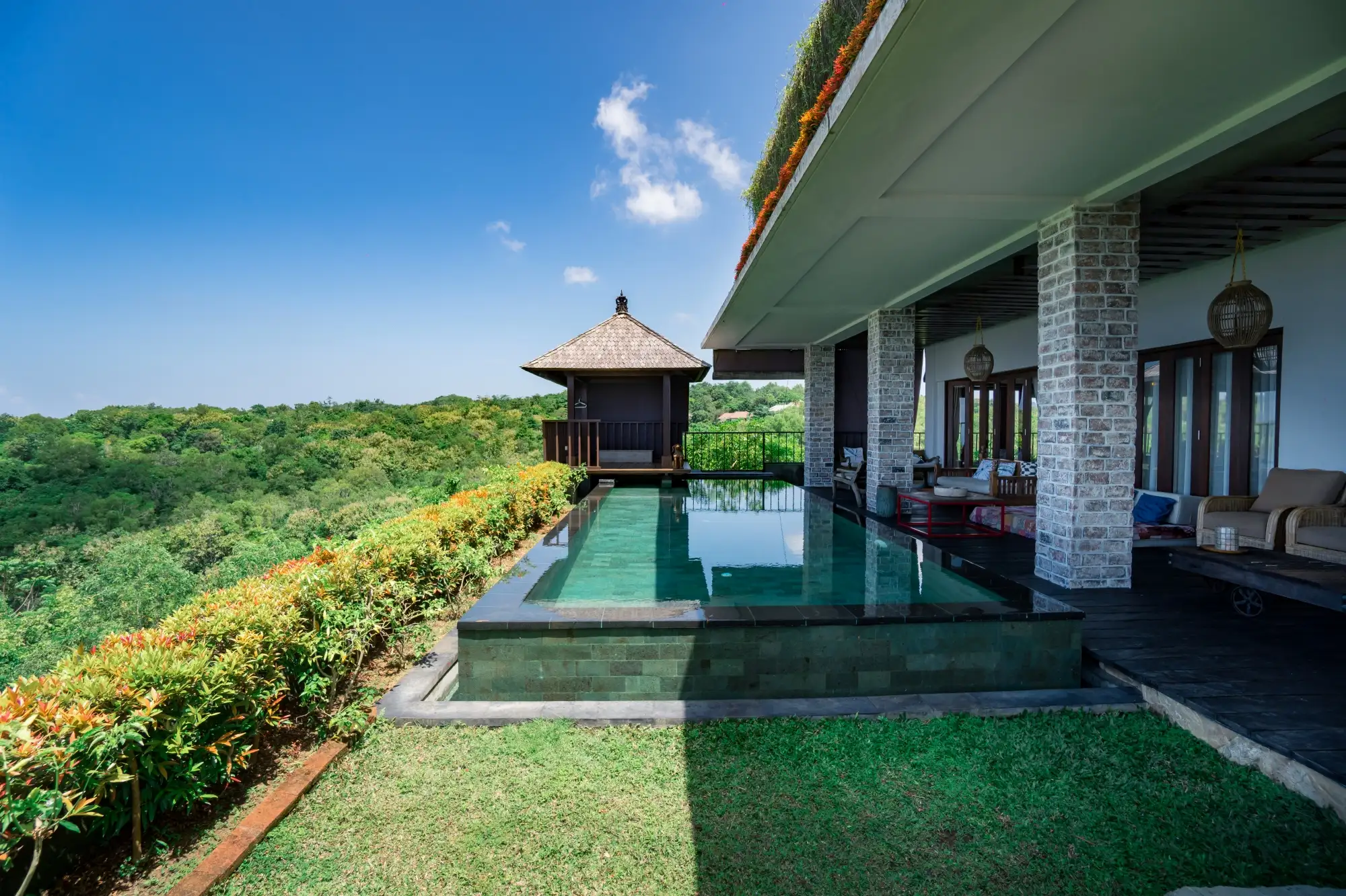 Villa 806m² in Indonesia, Bukit. Priced at 850000$ rent photo-23