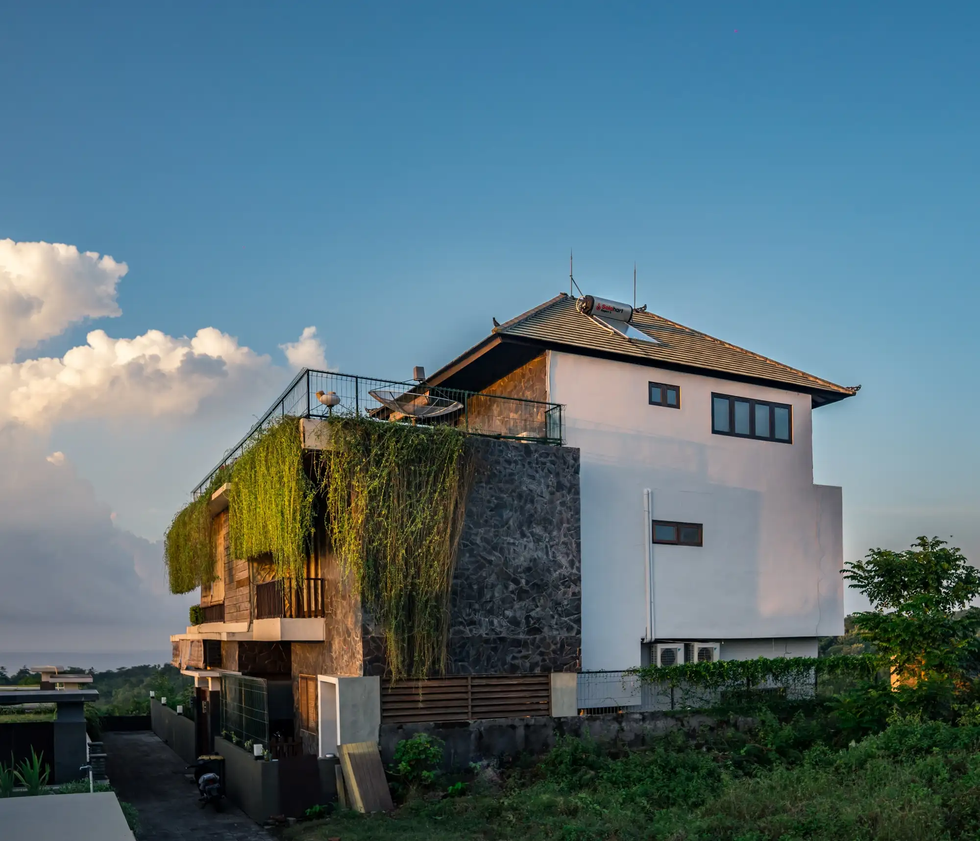 Villa 806m² in Indonesia, Bukit. Priced at 850000$ rent photo-24