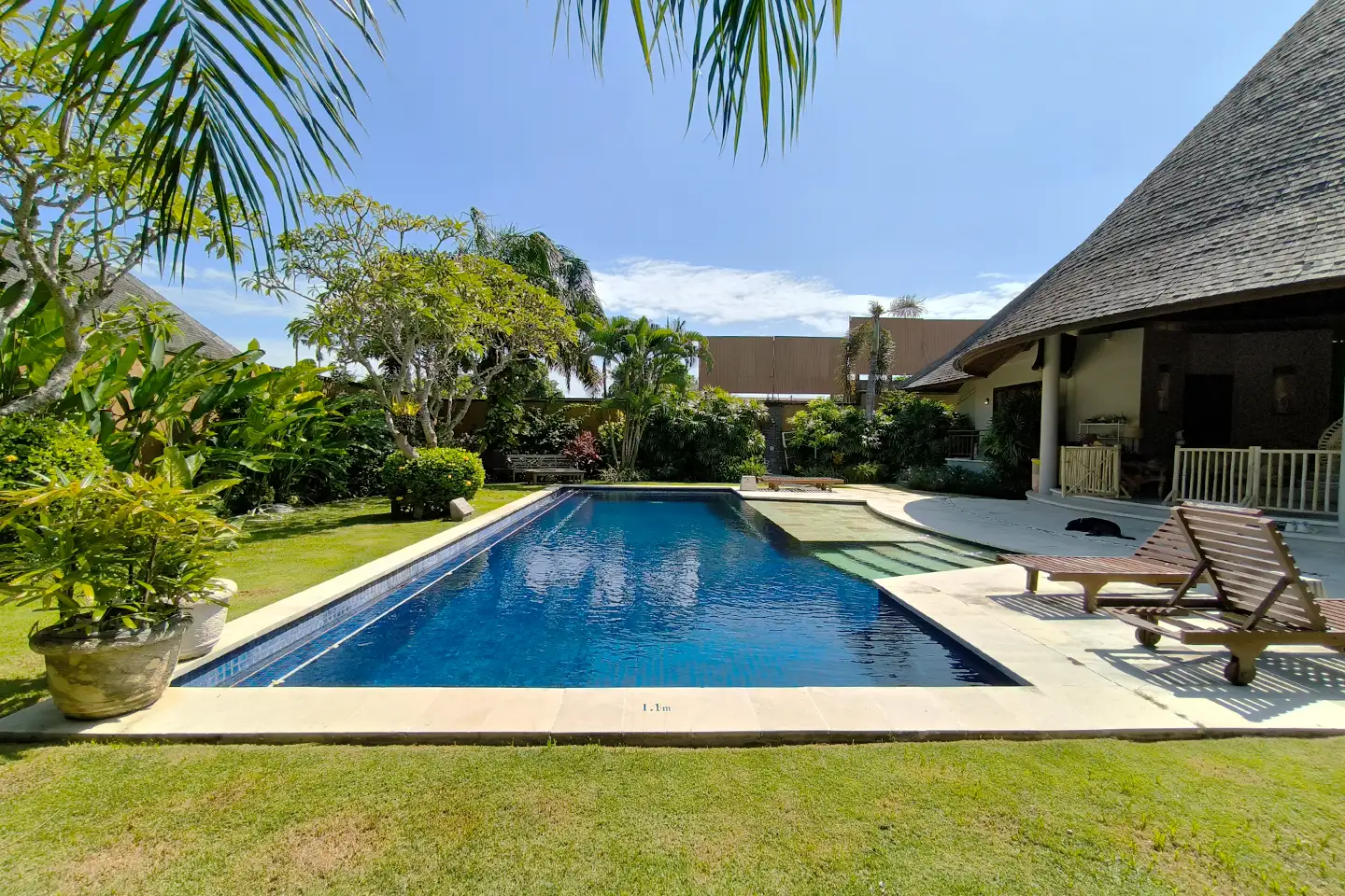 Villa 350m² in Indonesia, Seminyak. Priced at 1227842$ rent photo-9