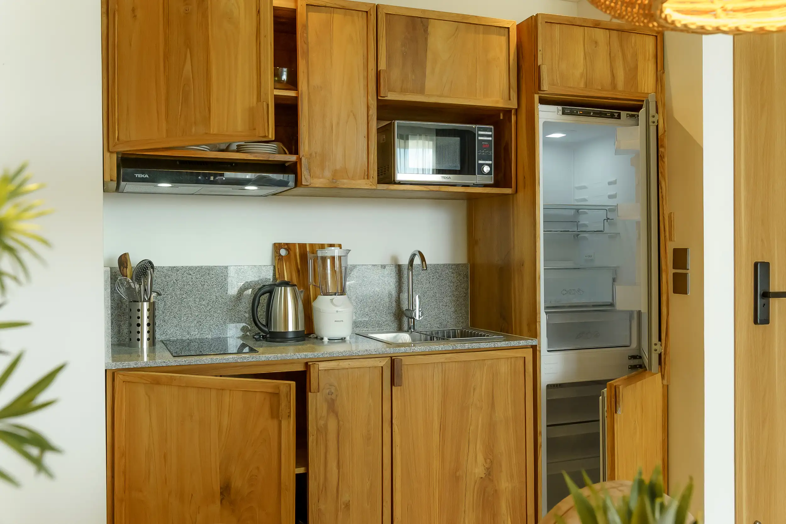 Flat 45m² in Indonesia, Canggu. Priced at 180000$ rent photo-9