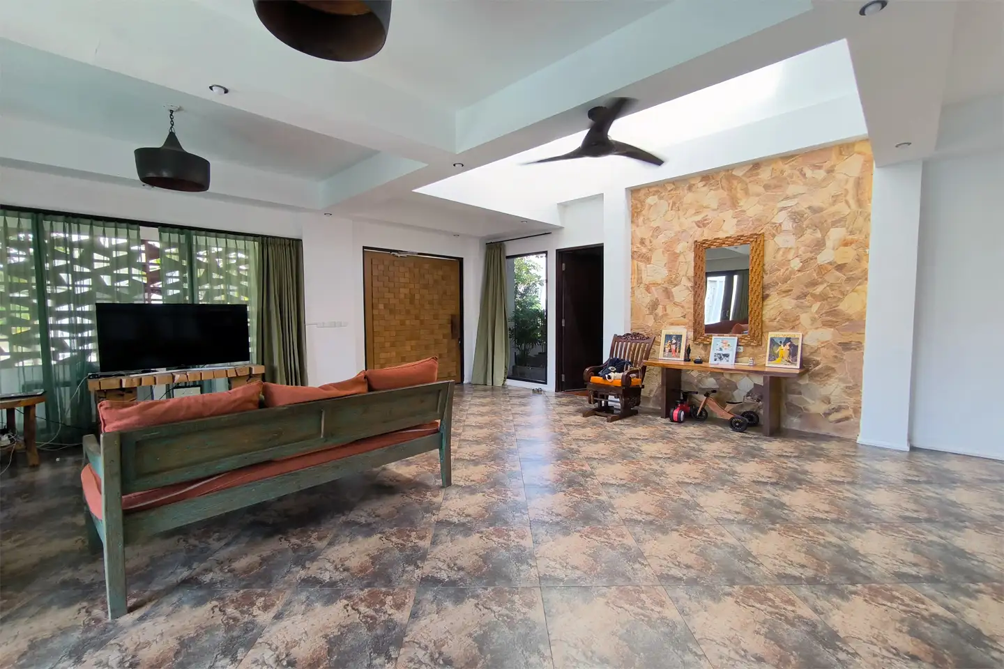 Villa 339m² in Indonesia, Umalas. Priced at 581610$ rent photo-7