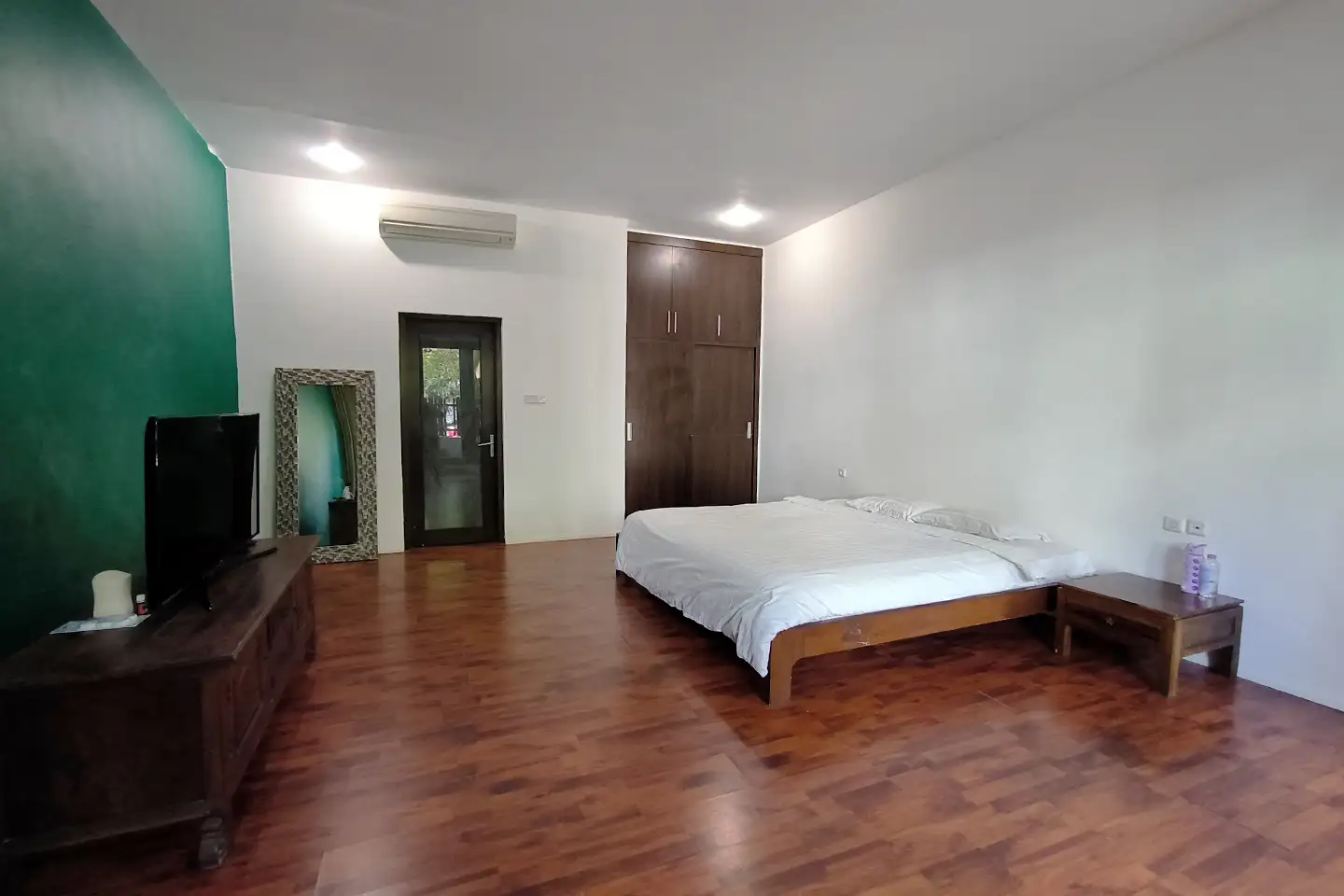 Villa 339m² in Indonesia, Umalas. Priced at 581610$ rent photo-9