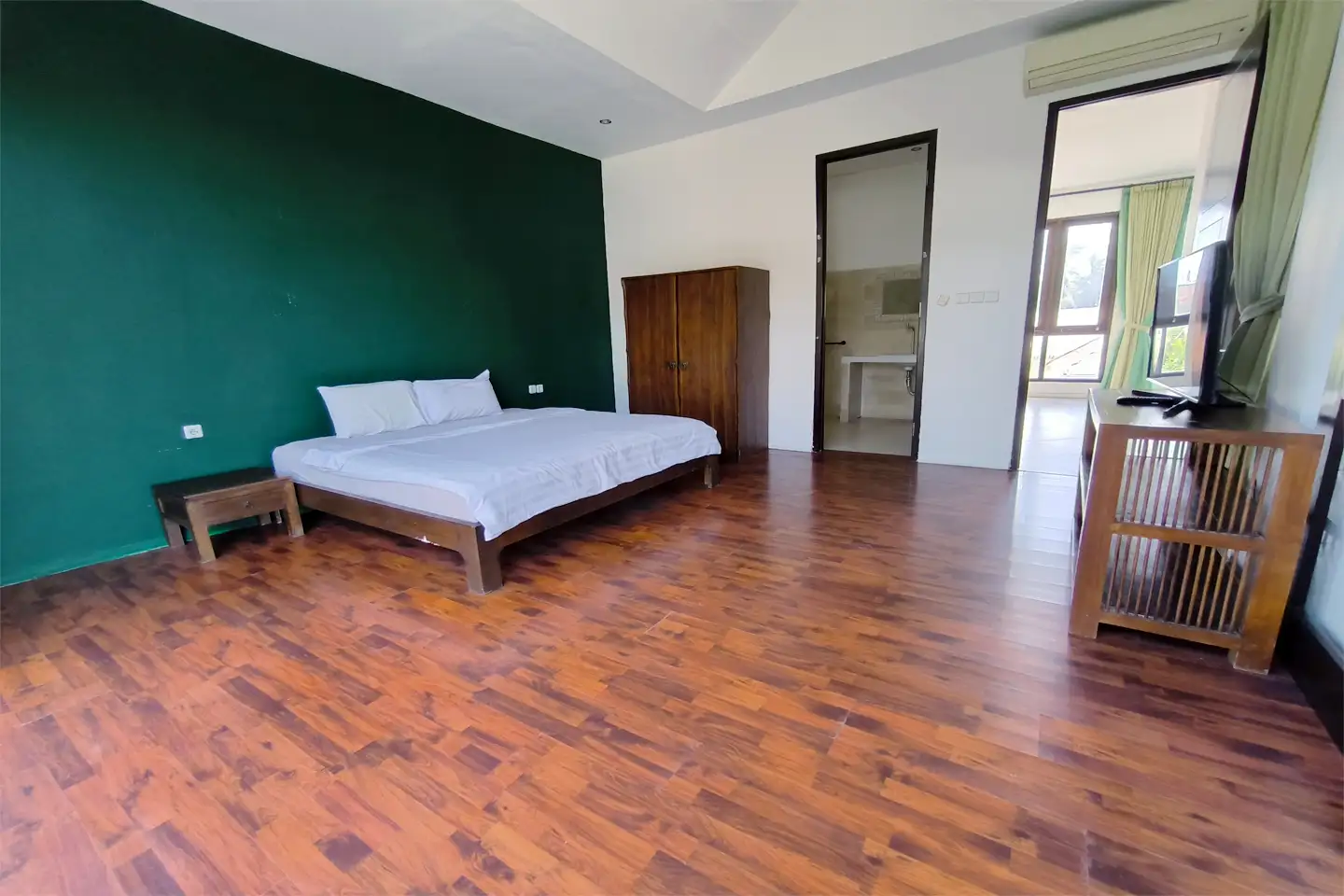 Villa 339m² in Indonesia, Umalas. Priced at 581610$ rent photo-11