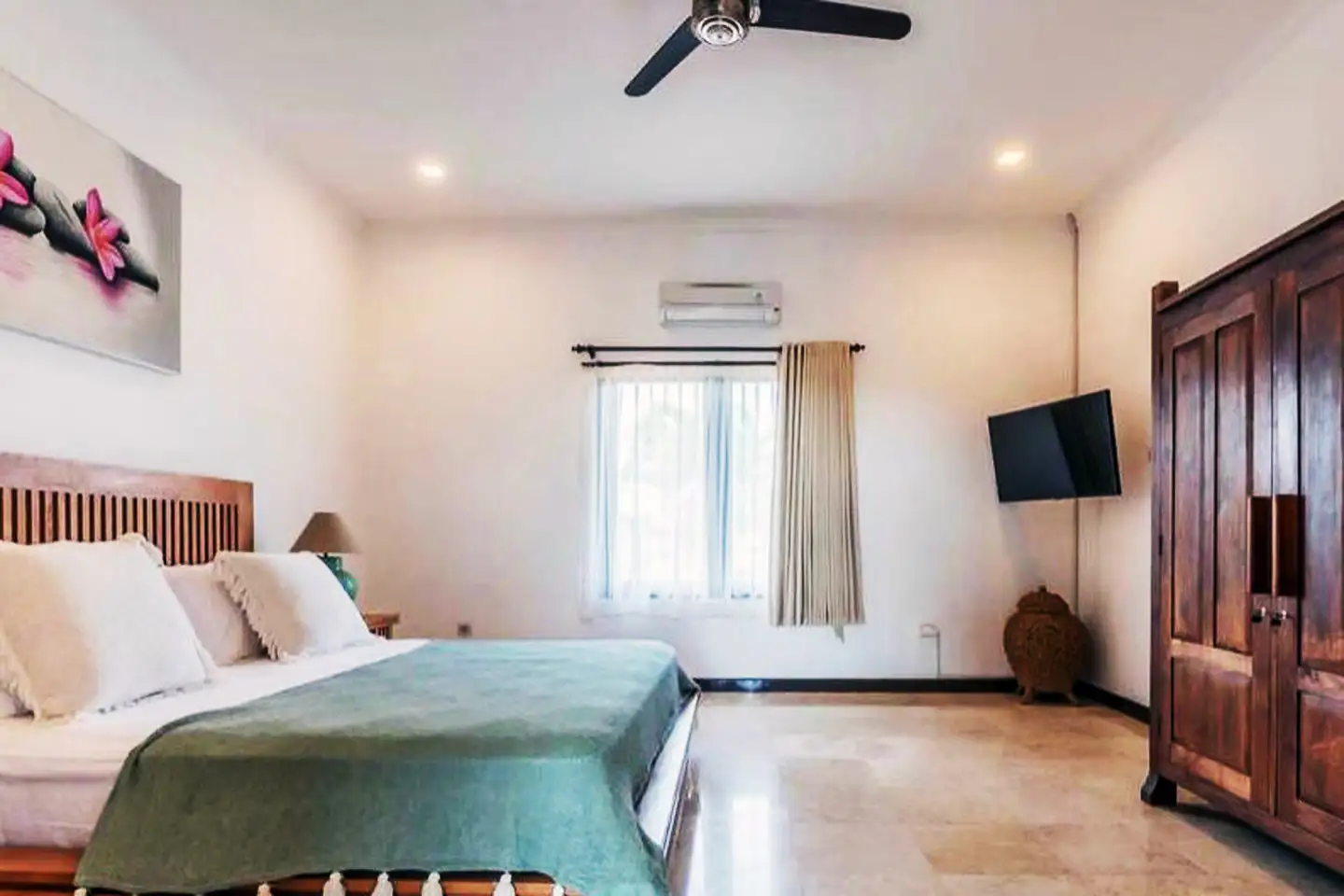 Villa 230m² in Indonesia, Canggu. Priced at 1421712$ rent photo-8