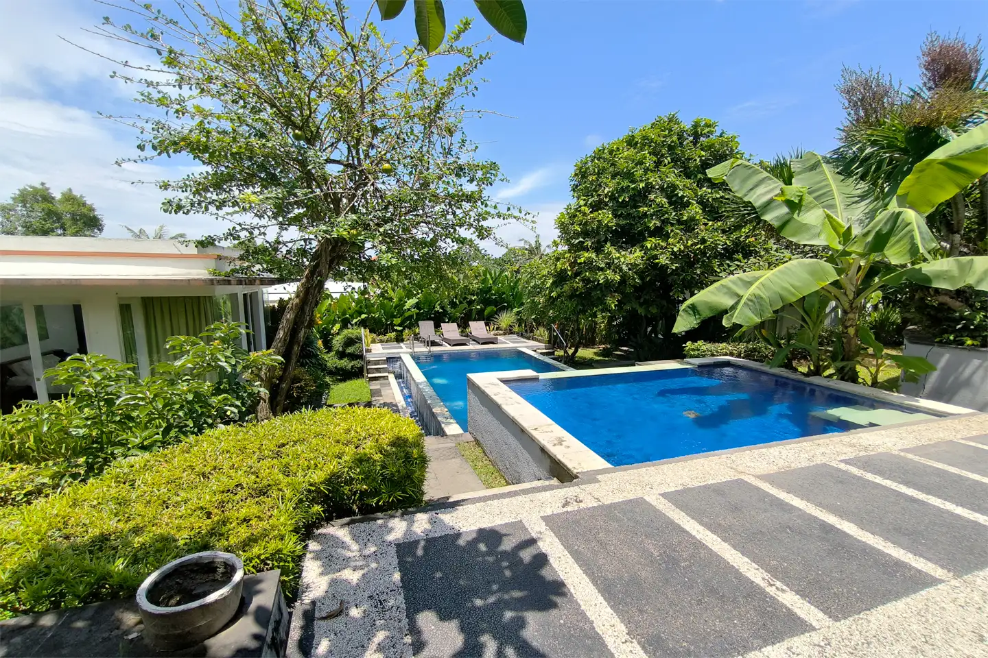 Villa 420m² in Indonesia, Canggu. Priced at 646233$ rent photo-2