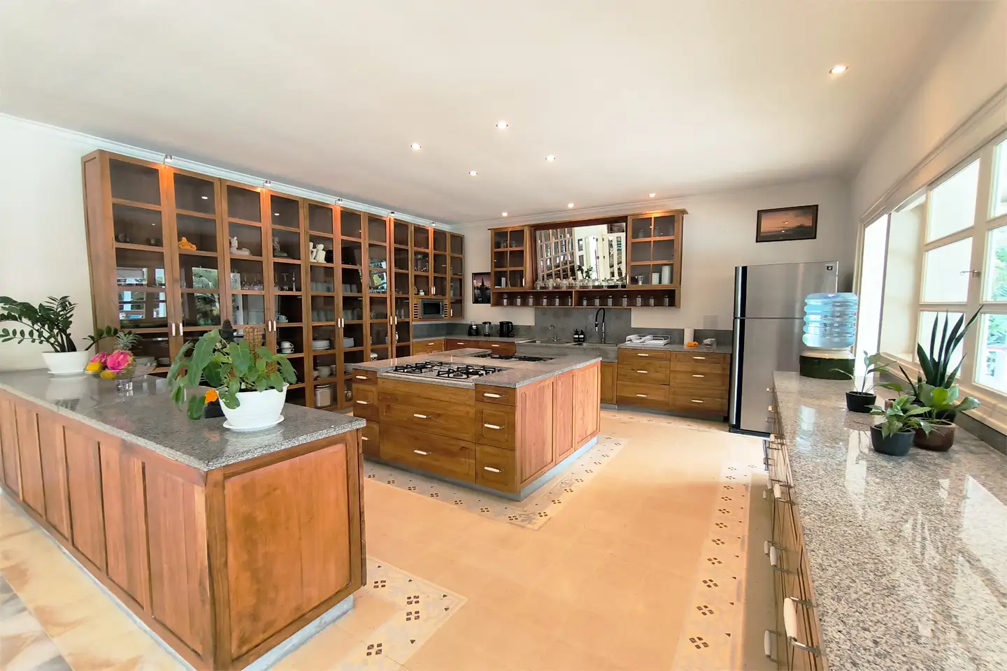 Villa 1081m² in Indonesia, Tabanan. Priced at 1793798$ rent photo-12