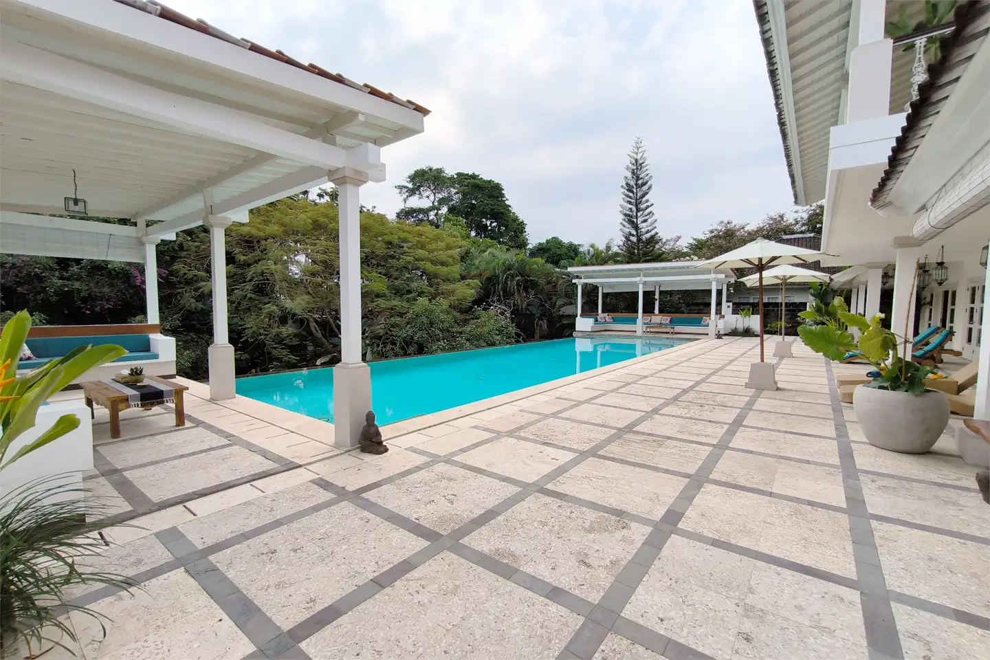 Villa 1081m² in Indonesia, Tabanan. Priced at 1793798$ rent photo-21
