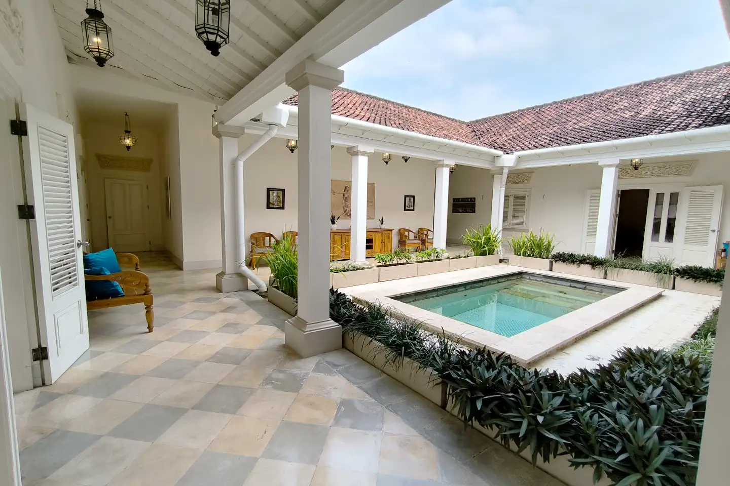Villa 1081m² in Indonesia, Tabanan. Priced at 1793798$ rent photo-25