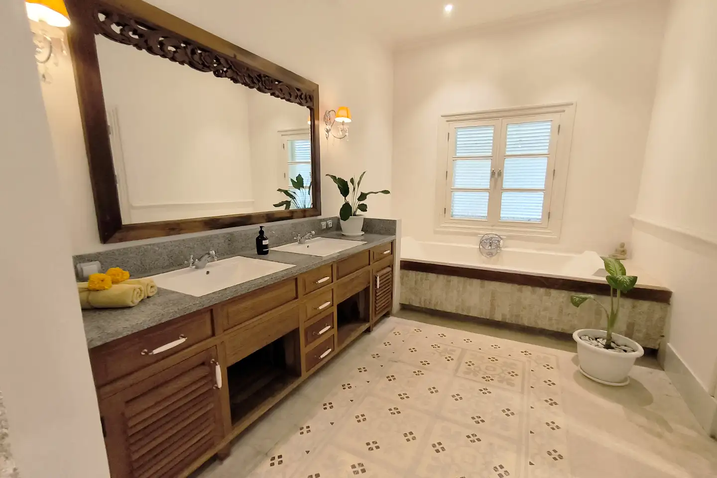 Villa 1081m² in Indonesia, Tabanan. Priced at 1793798$ rent photo-27