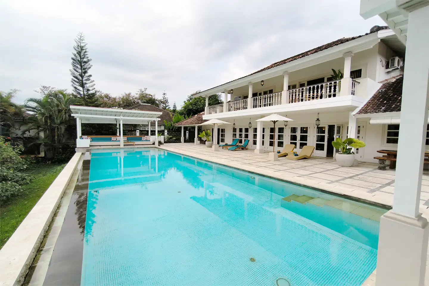 Villa 1081m² in Indonesia, Tabanan. Priced at 1793798$ rent photo-35