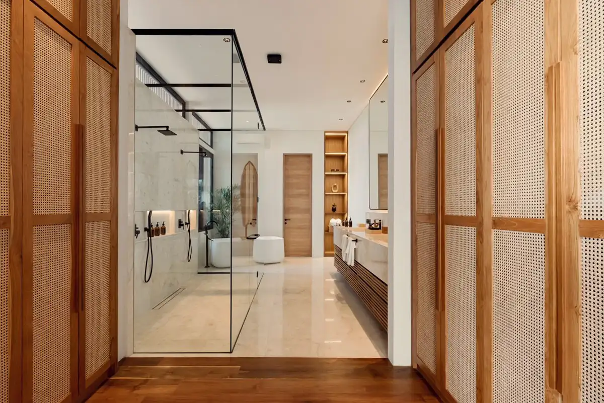 Villa 650m² in Indonesia, Bukit. Priced at 3500000$ rent photo-6