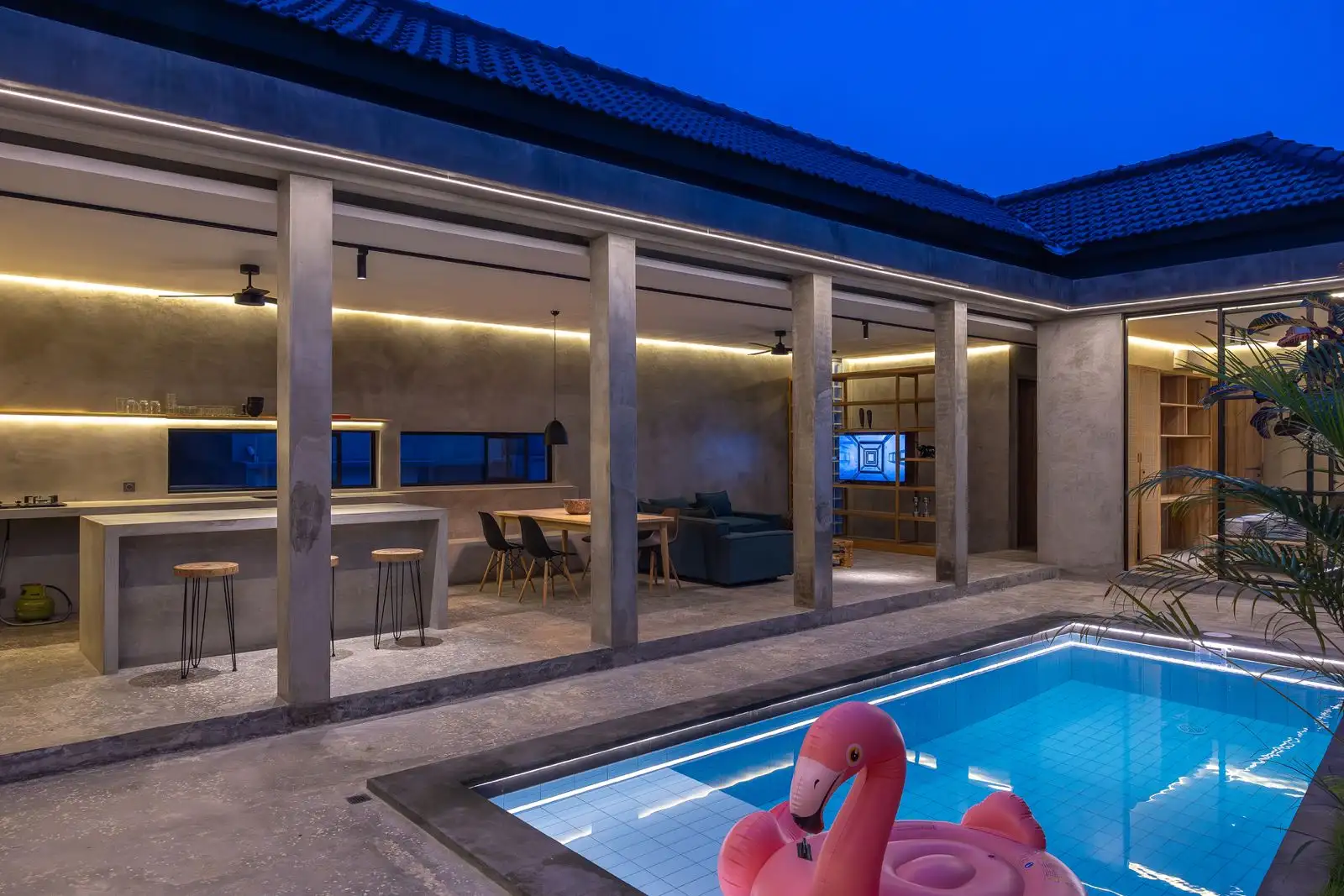 Villa 210m² in Indonesia, Canggu. Priced at 200000$ rent photo-35