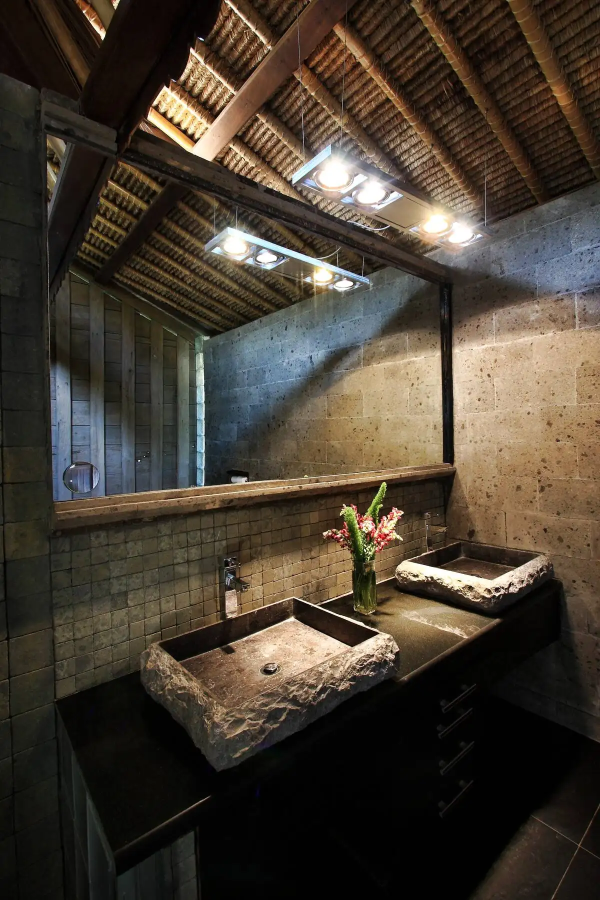 Villa 700m² in Indonesia, Medewi. Priced at 1958085$ rent photo-8