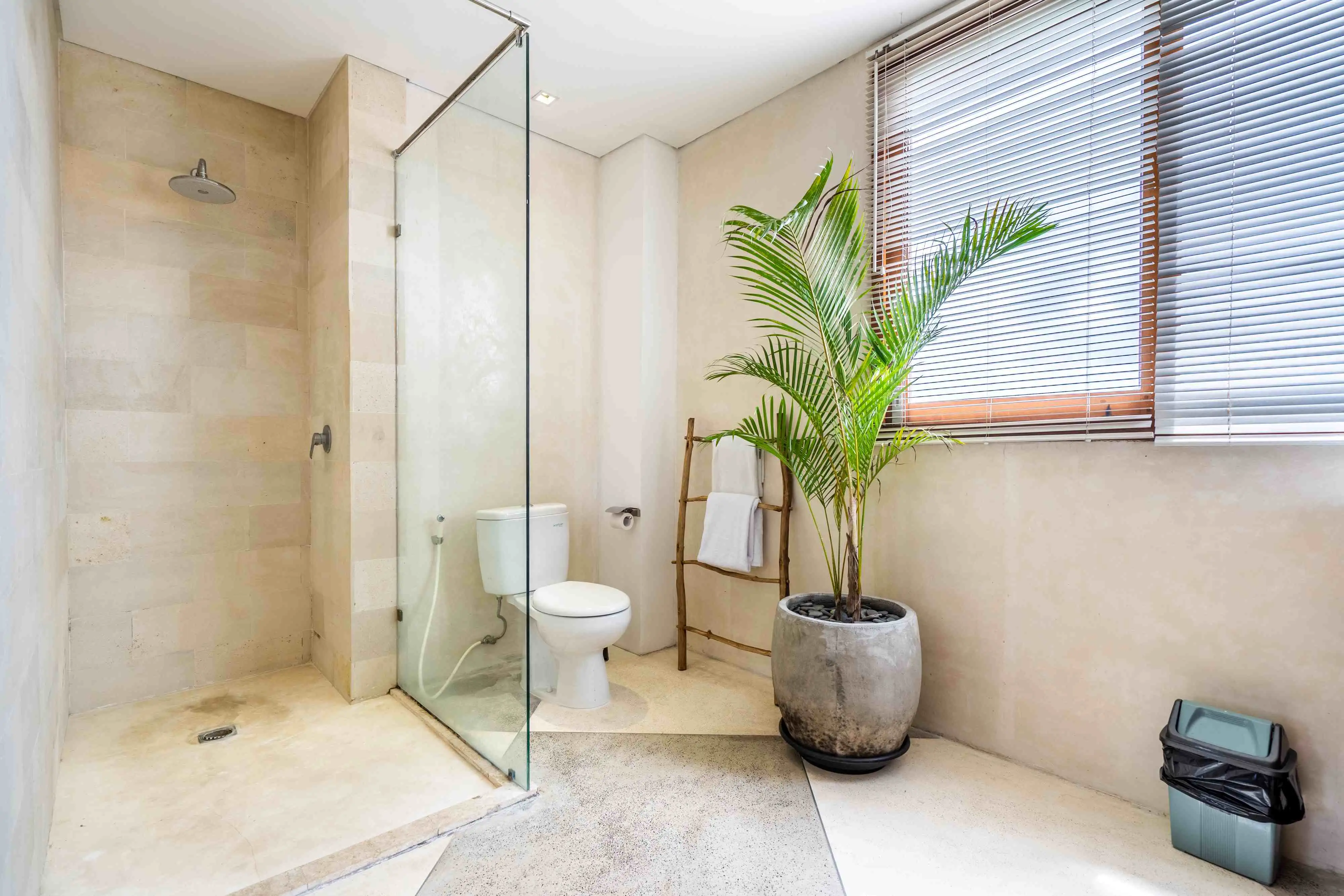 Flat 90m² in Indonesia, Canggu. Priced at 150000$ rent photo-2