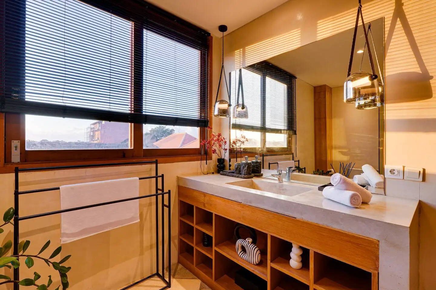 Flat 90m² in Indonesia, Canggu. Priced at 150000$ rent photo-4