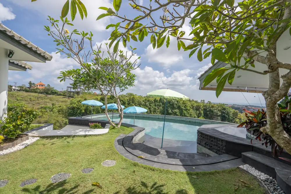 Villa 1000m² in Indonesia, Bukit. Priced at 1900000$ rent photo-6