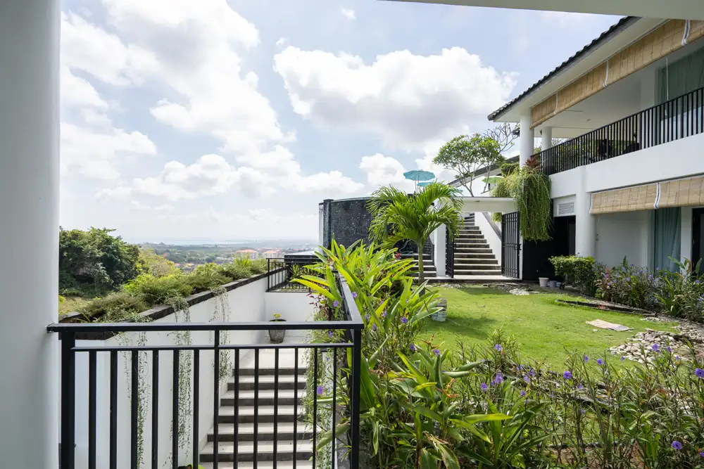 Villa 1000m² in Indonesia, Bukit. Priced at 1900000$ rent photo-23