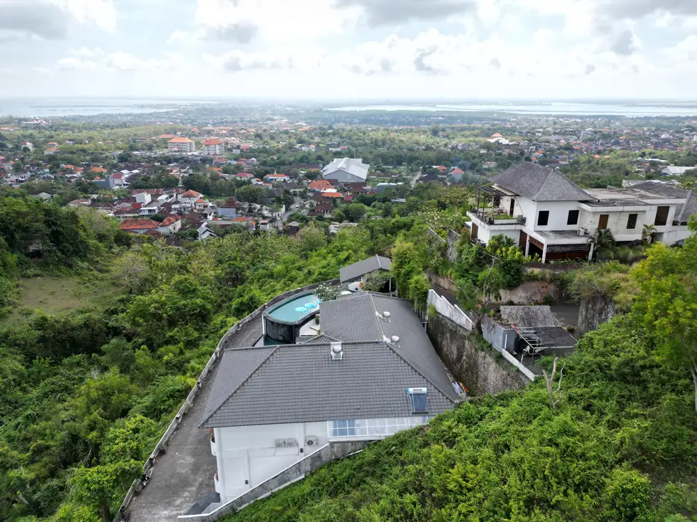 Villa 1000m² in Indonesia, Bukit. Priced at 1900000$ rent photo-29