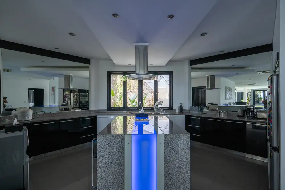 Villa 1000m² in Indonesia, Bukit. Priced at 1900000$ rent photo-34