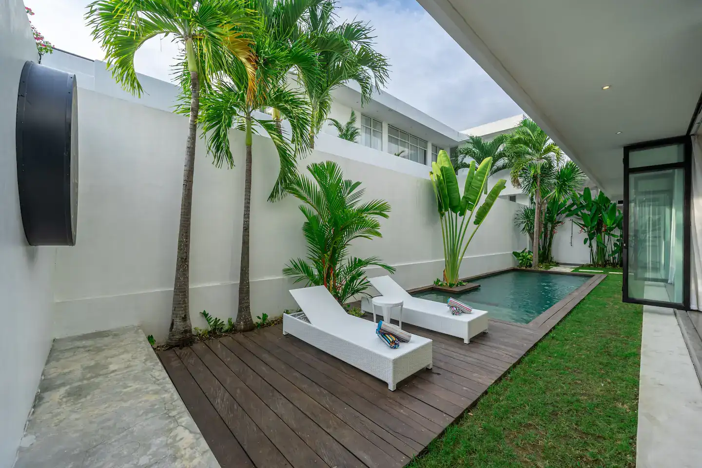Villa 220m² in Indonesia, Canggu. Priced at 391000$ rent photo-1