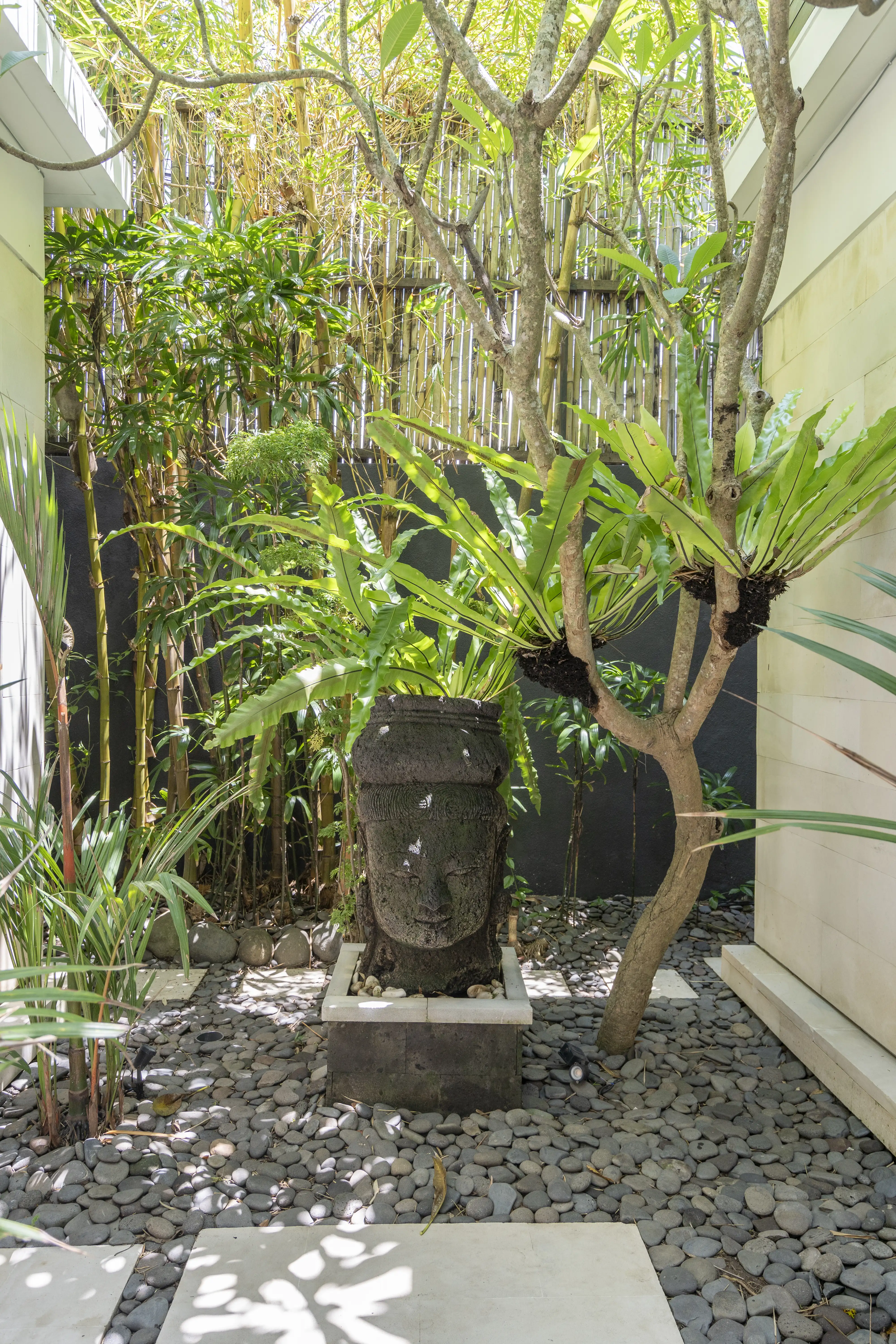 Villa 800m² in Indonesia, Seminyak. Priced at 3000000$ rent photo-23