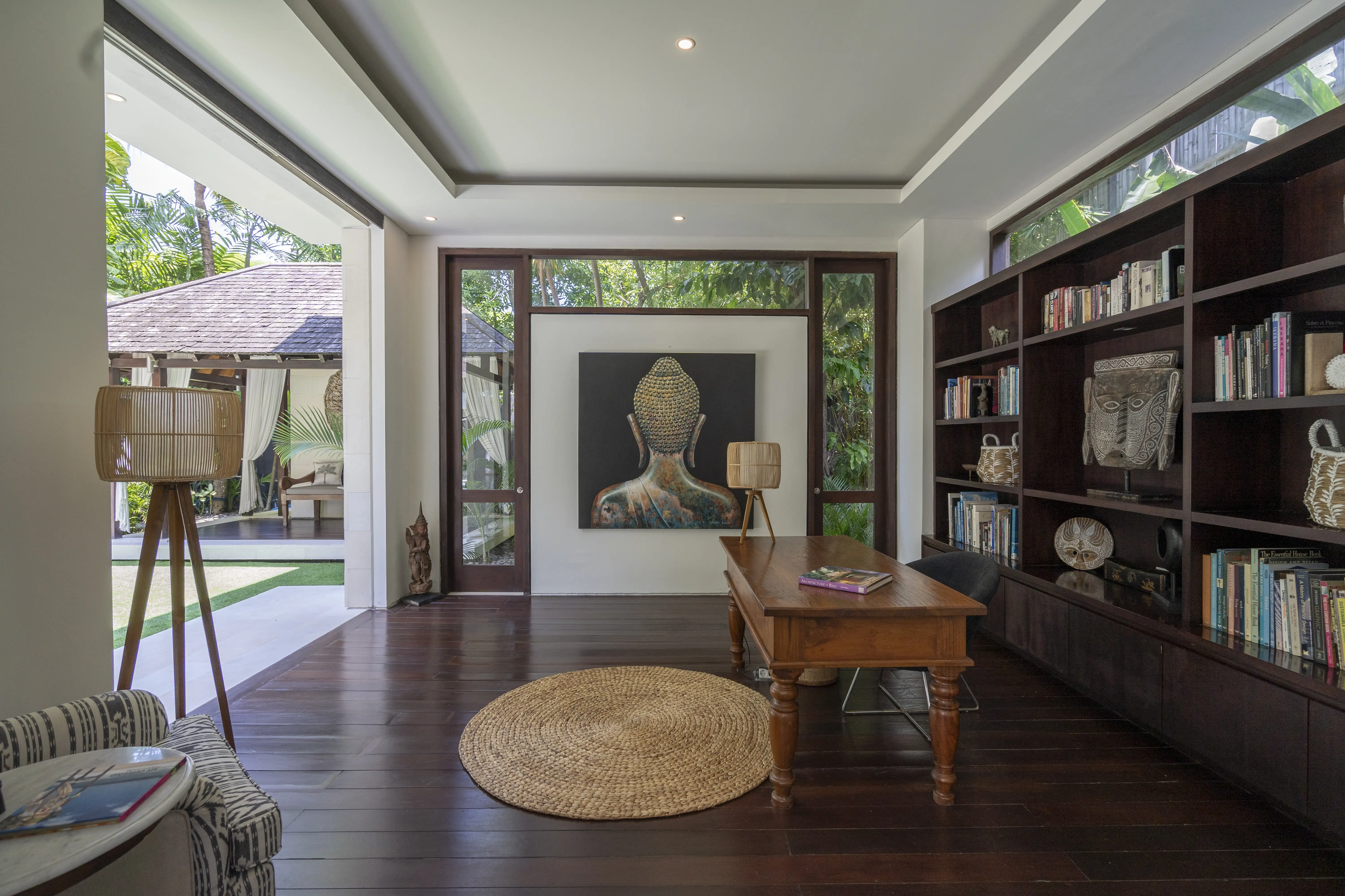 Villa 800m² in Indonesia, Seminyak. Priced at 3000000$ rent photo-34