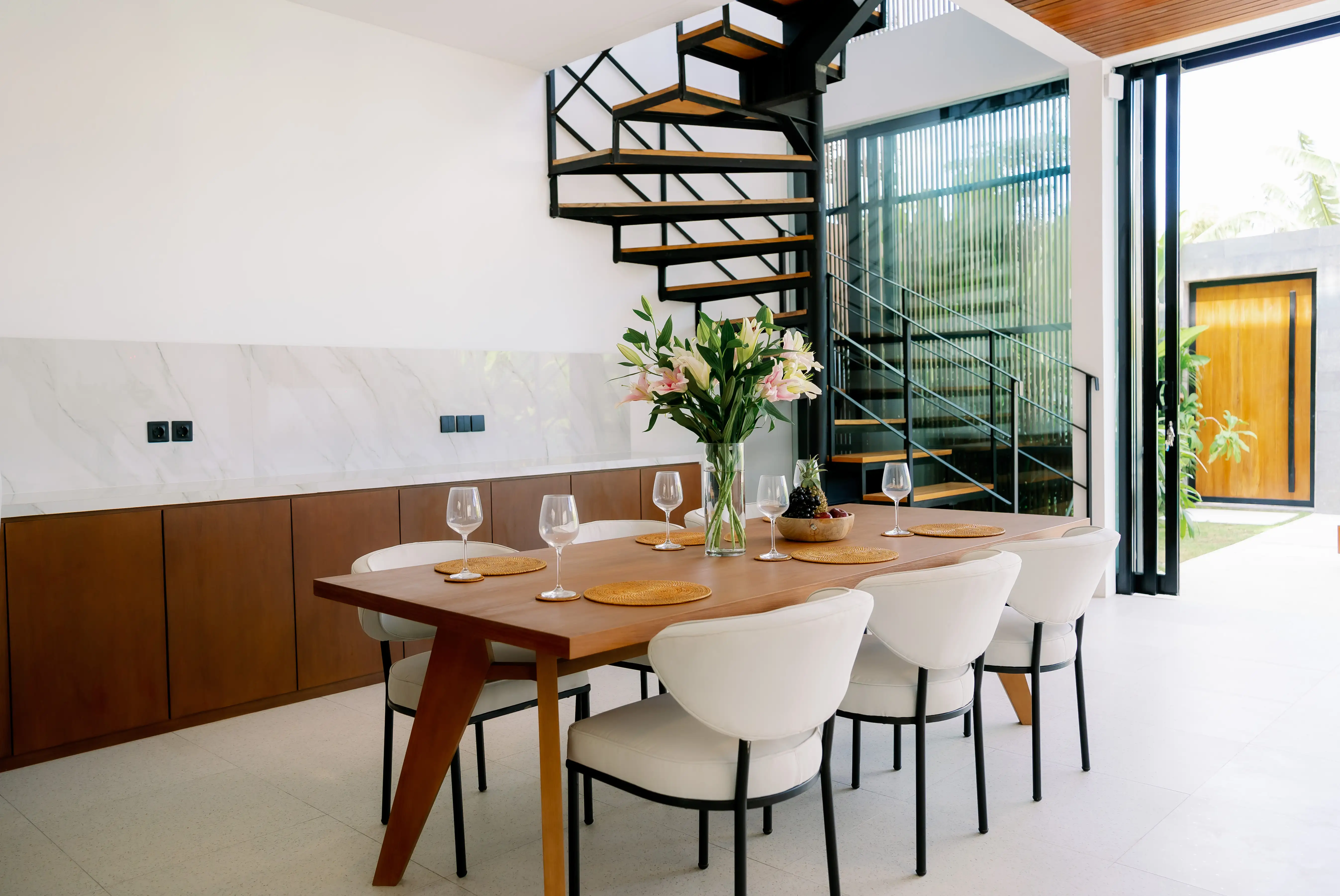 Villa 263m² in Indonesia, Canggu. Priced at 620000$ rent photo-15