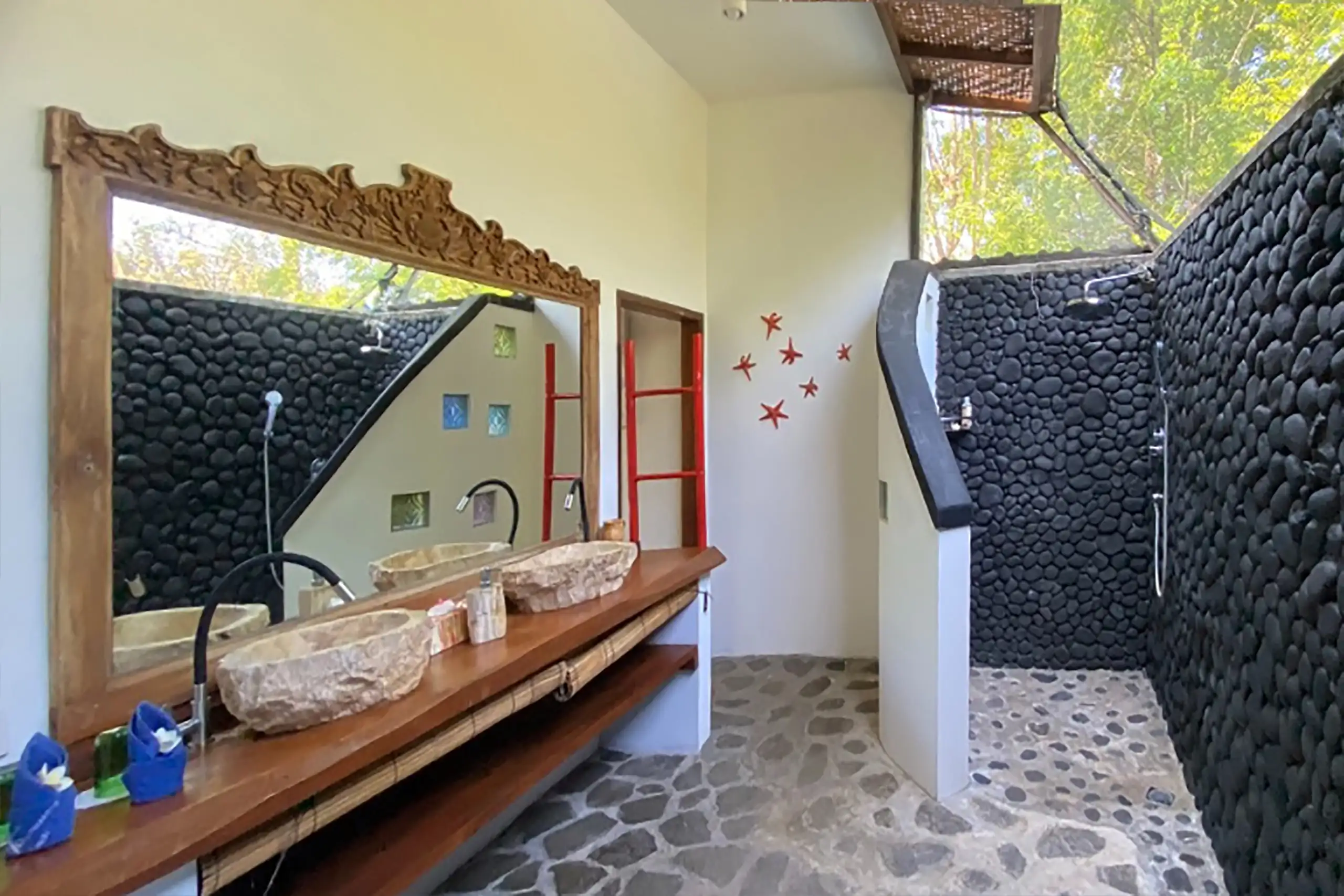 Other Properties 1000m² in Indonesia, NorthBali. Priced at 1100000$ rent photo-8