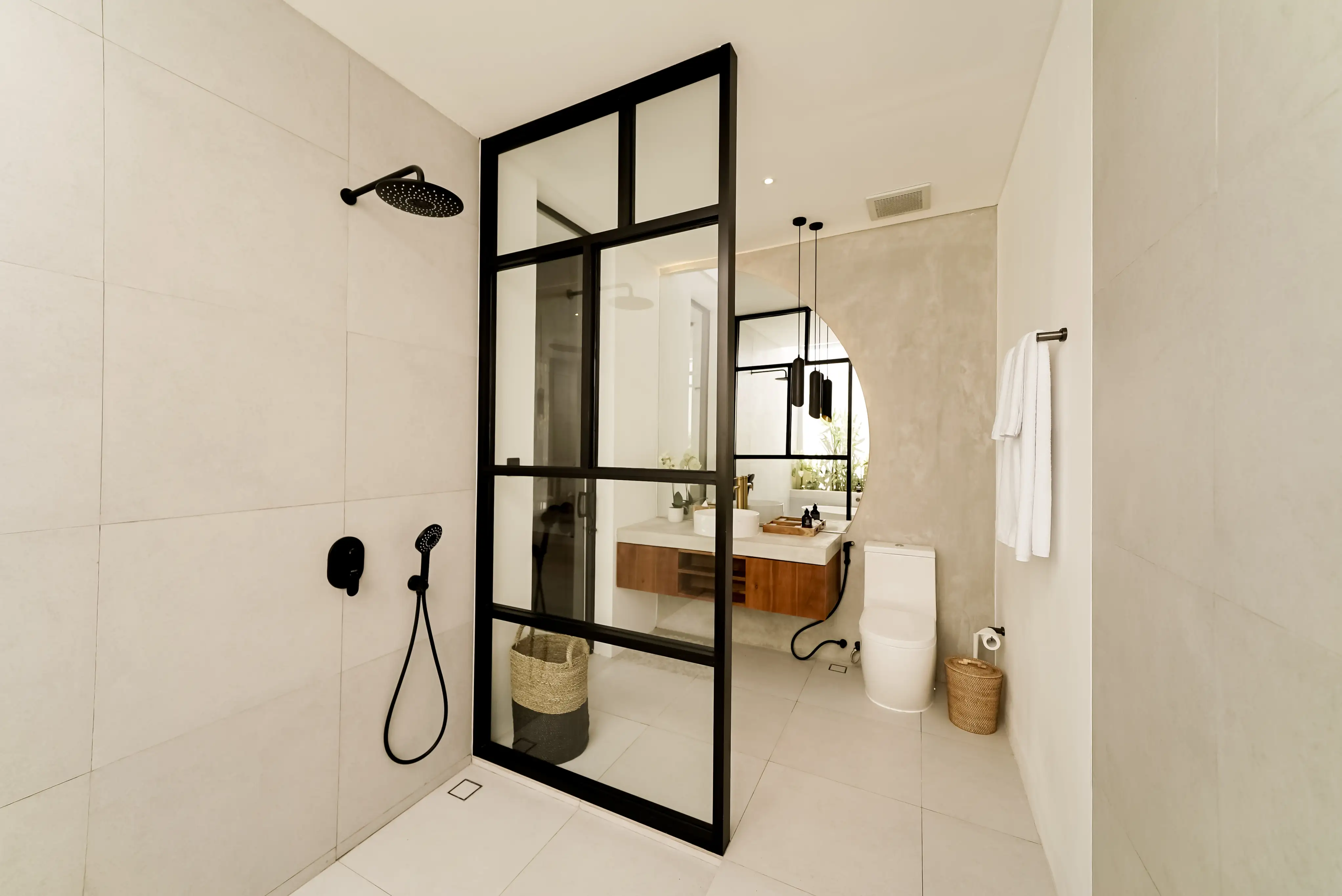 Villa 235m² in Indonesia, Canggu. Priced at 700000$ rent photo-30