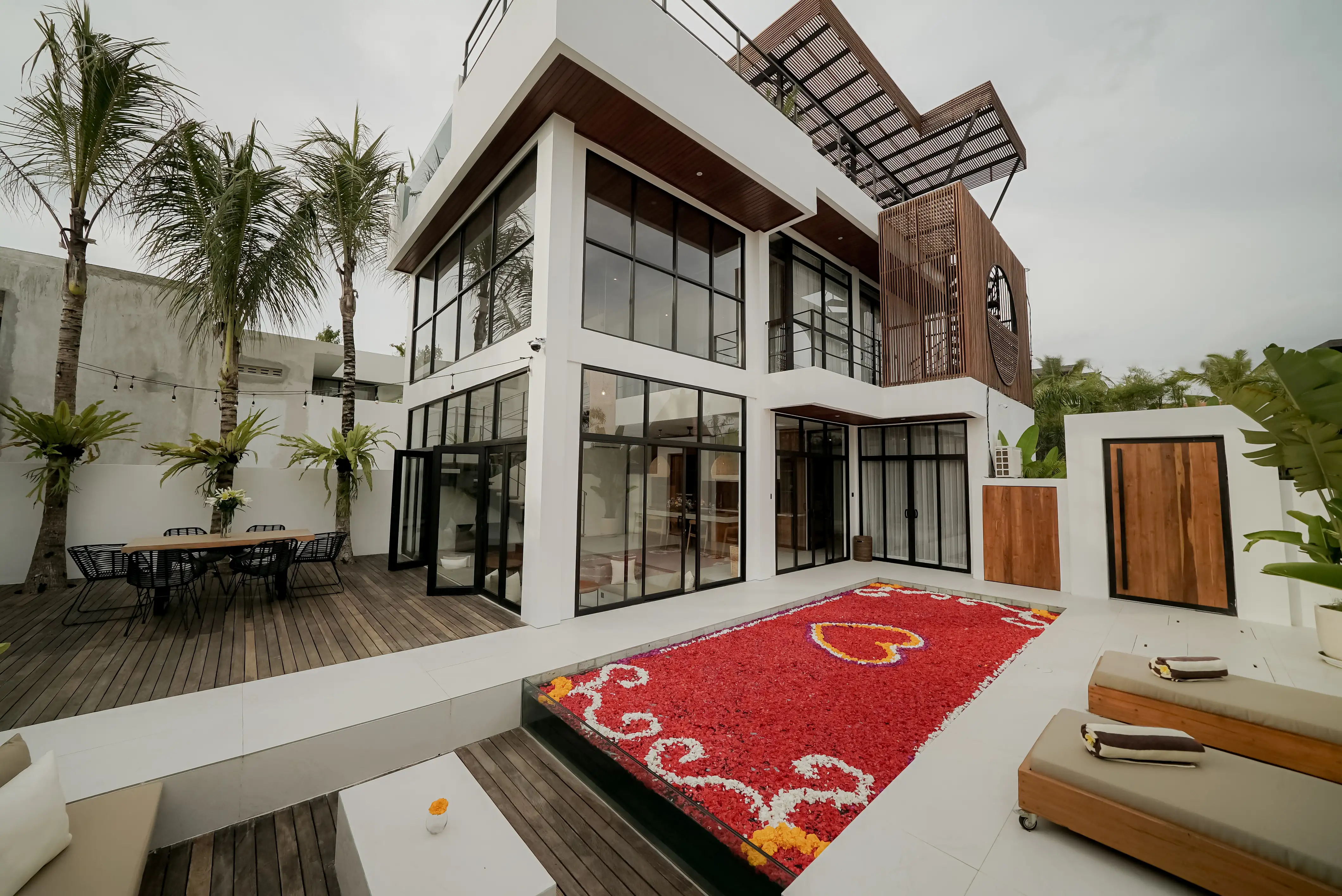 Villa 235m² in Indonesia, Canggu. Priced at 700000$ rent photo-73