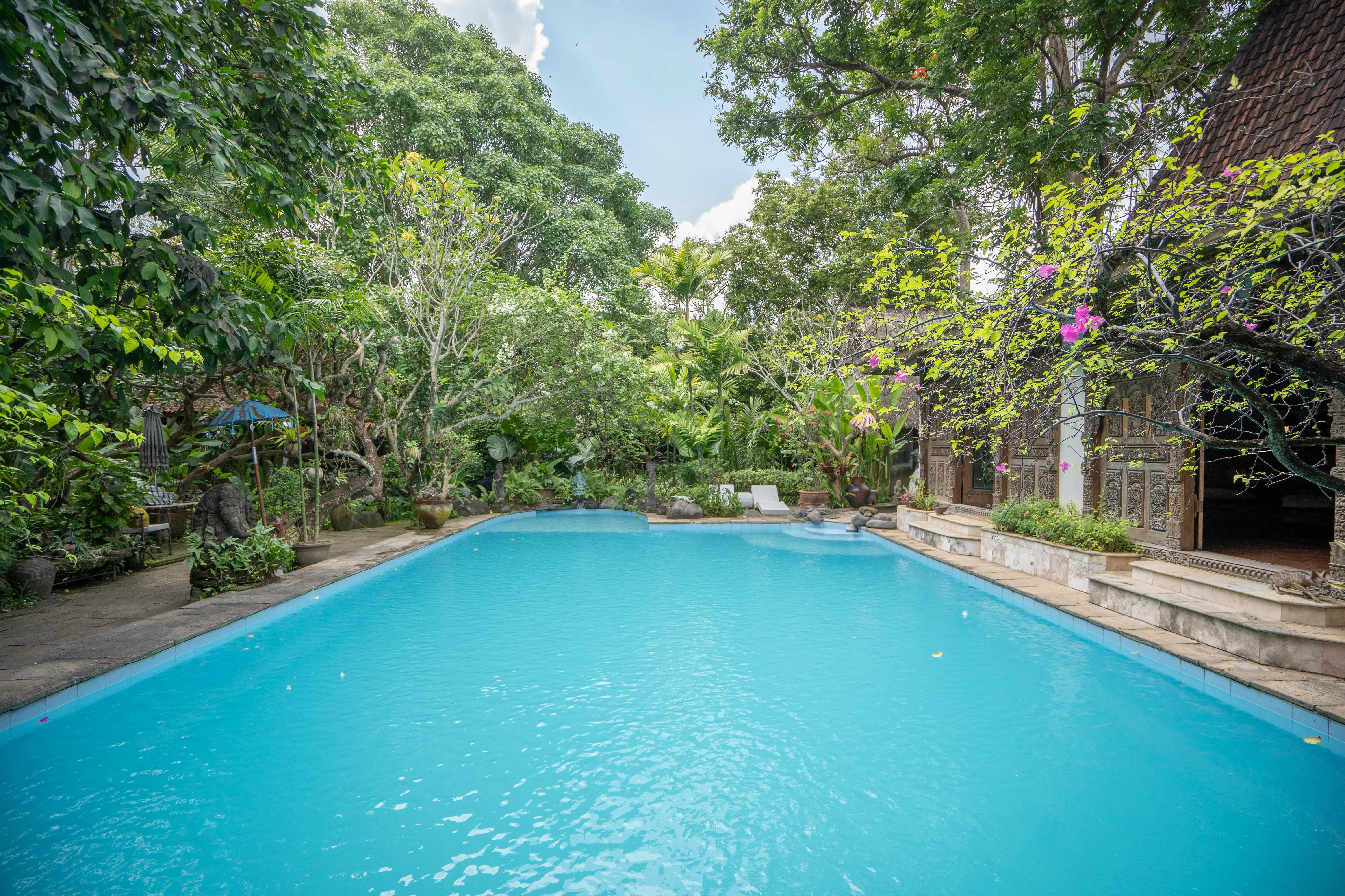 Villa 1000m² in Indonesia, Seminyak. Priced at 3000000$ rent photo-6