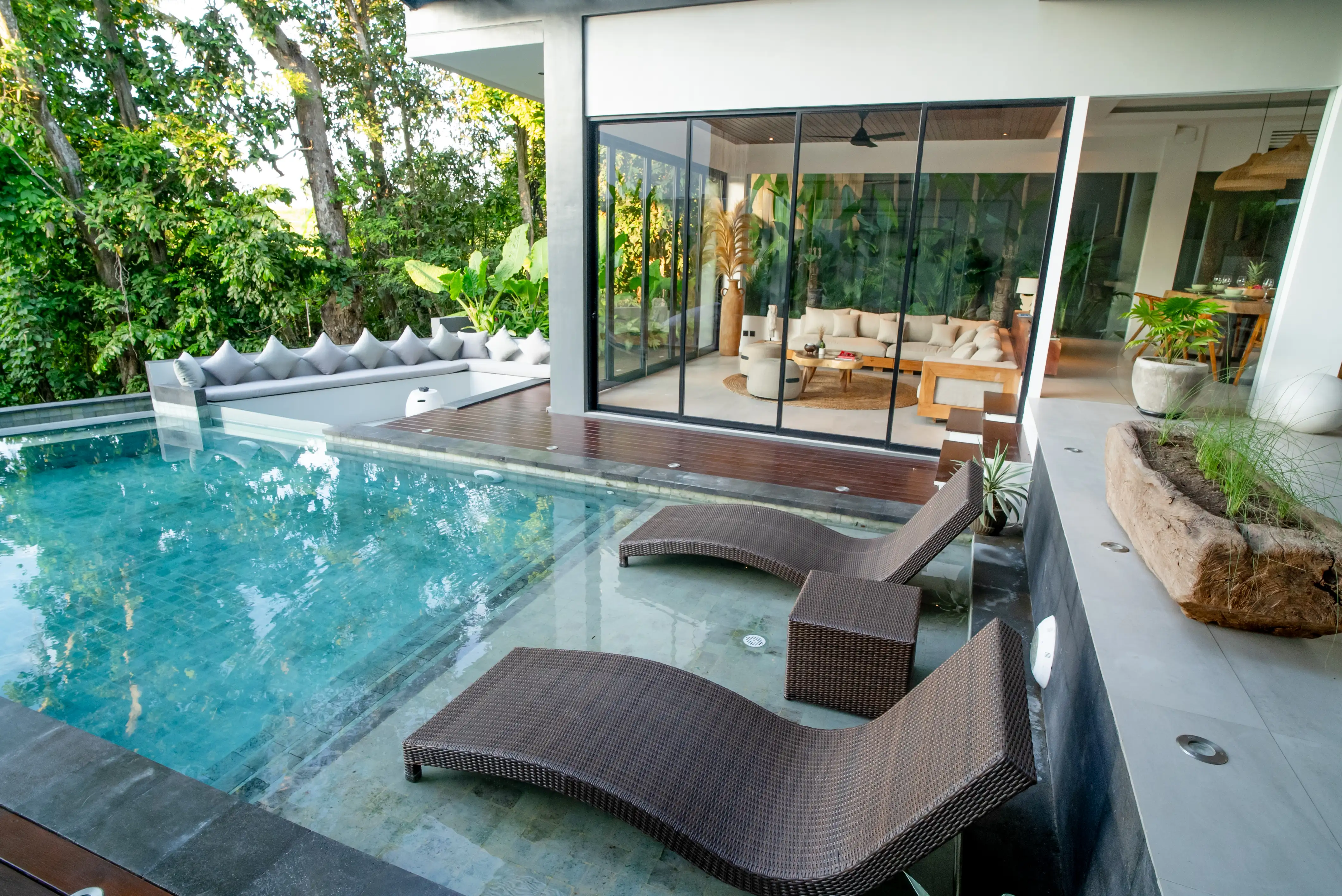 Villa 333m² in Indonesia, Canggu. Priced at 650000$ rent photo-17
