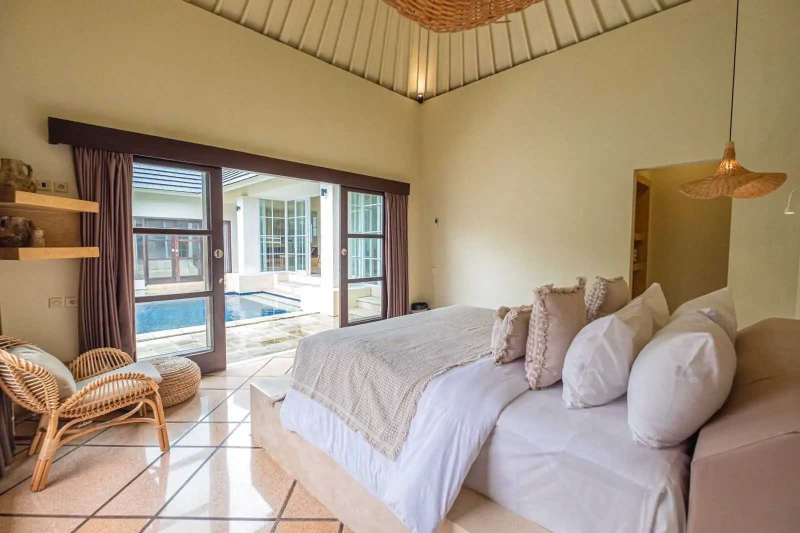 Villa 158m² in Indonesia, Seminyak. Priced at 258493$ rent photo-16
