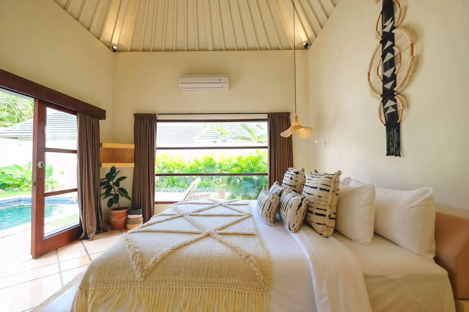 Villa 158m² in Indonesia, Seminyak. Priced at 258493$ rent photo-25
