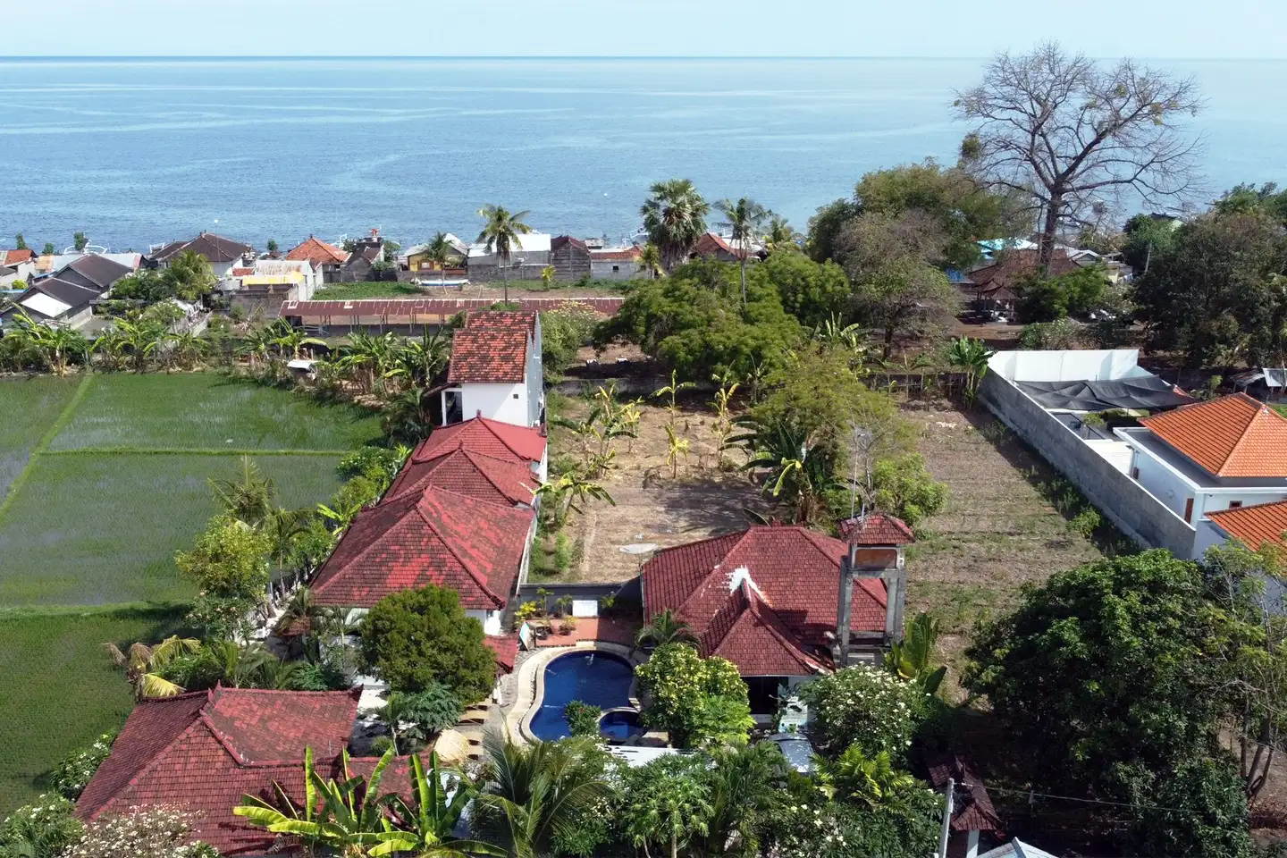 Other Properties 500m² in Indonesia, Lovina. Priced at 360000$ rent photo-1