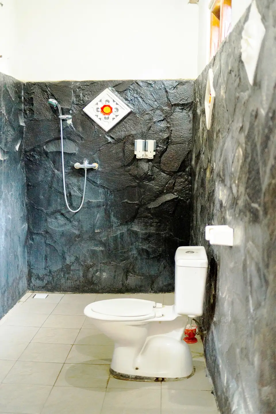 Other Properties 500m² in Indonesia, Lovina. Priced at 360000$ rent photo-3