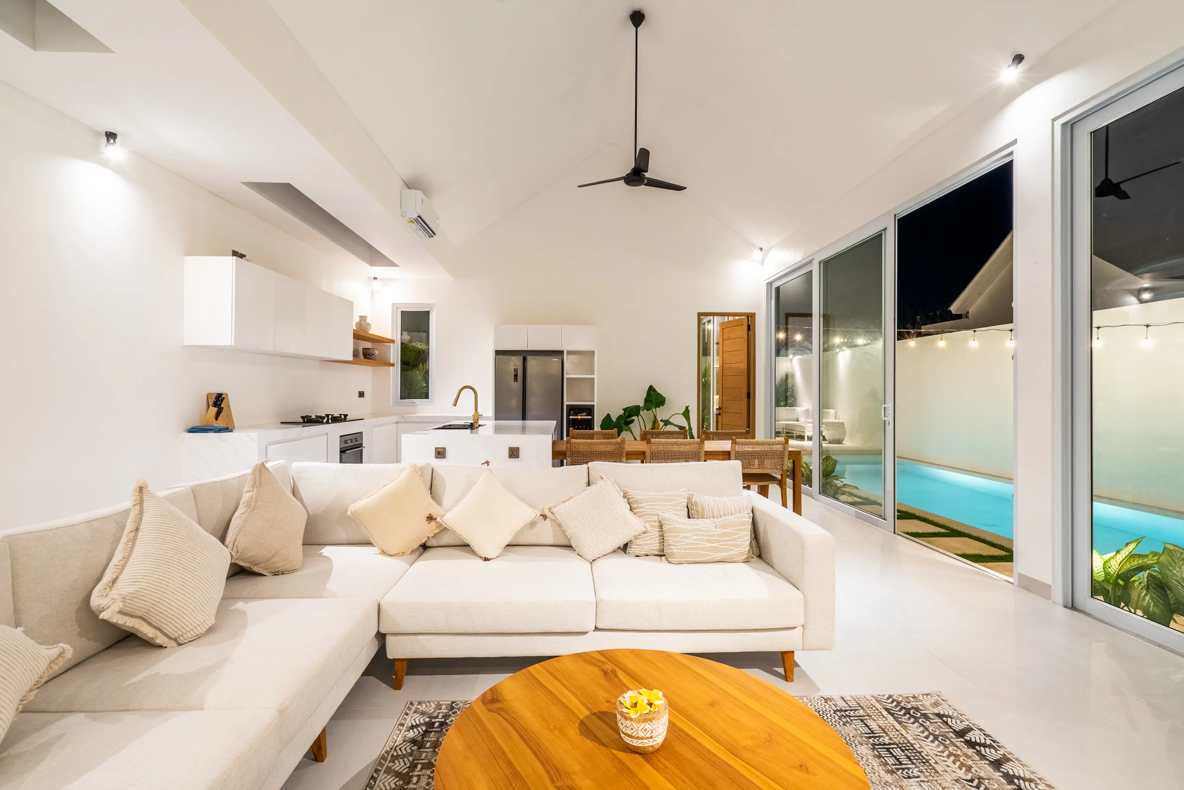 Villa 225m² in Indonesia, Bukit. Priced at 499000$ rent photo-34