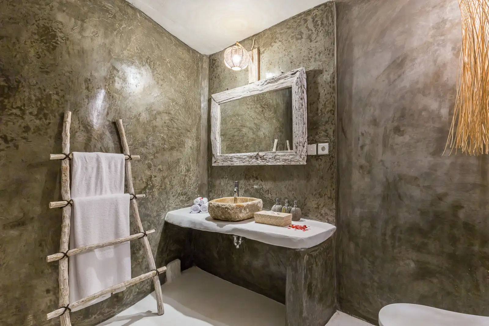 Villa 465m² in Indonesia, Canggu. Priced at 670000$ rent photo-5