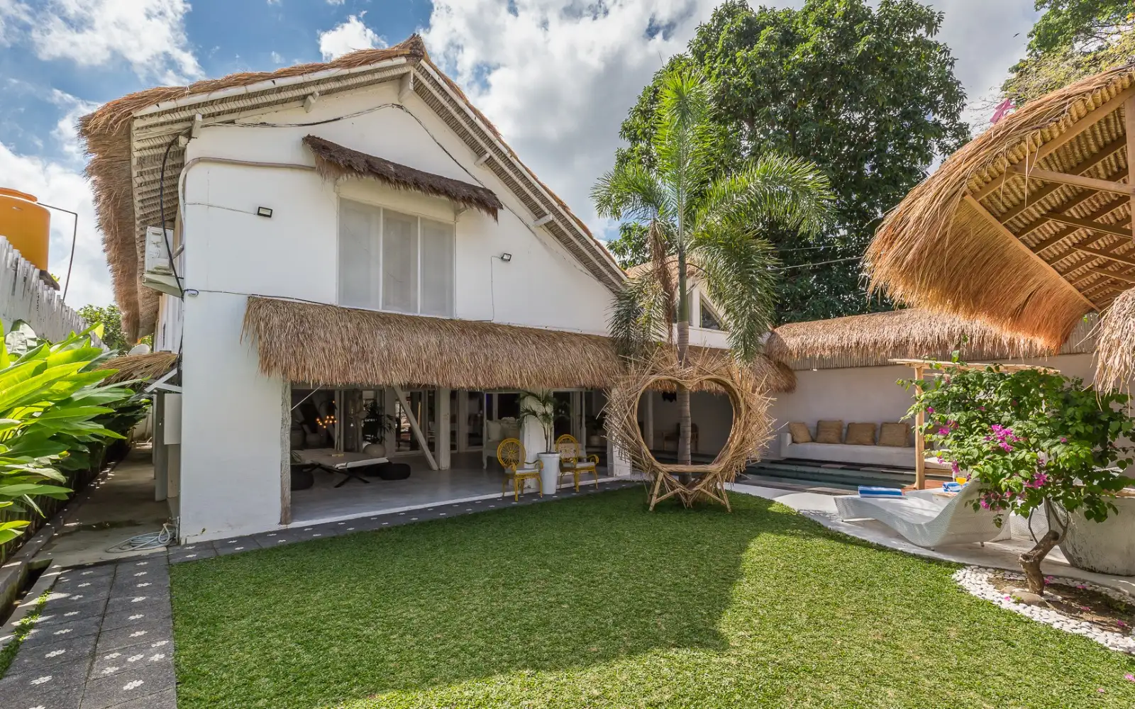 Villa 465m² in Indonesia, Canggu. Priced at 670000$ rent photo-27