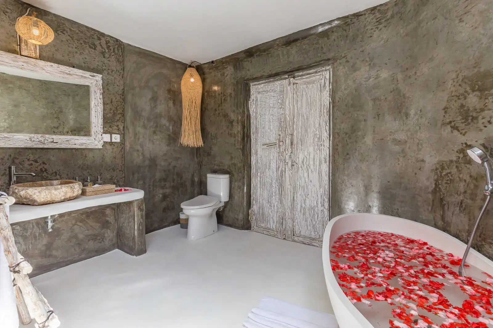 Villa 465m² in Indonesia, Canggu. Priced at 670000$ rent photo-33