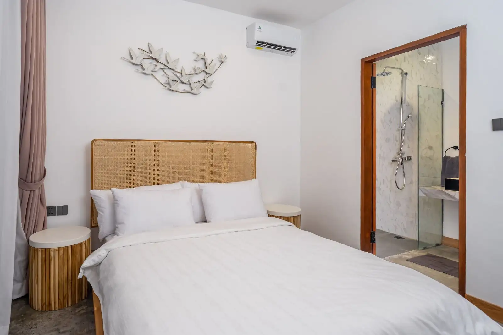 Villa 156m² in Indonesia, Umalas. Priced at 335000$ rent photo-7