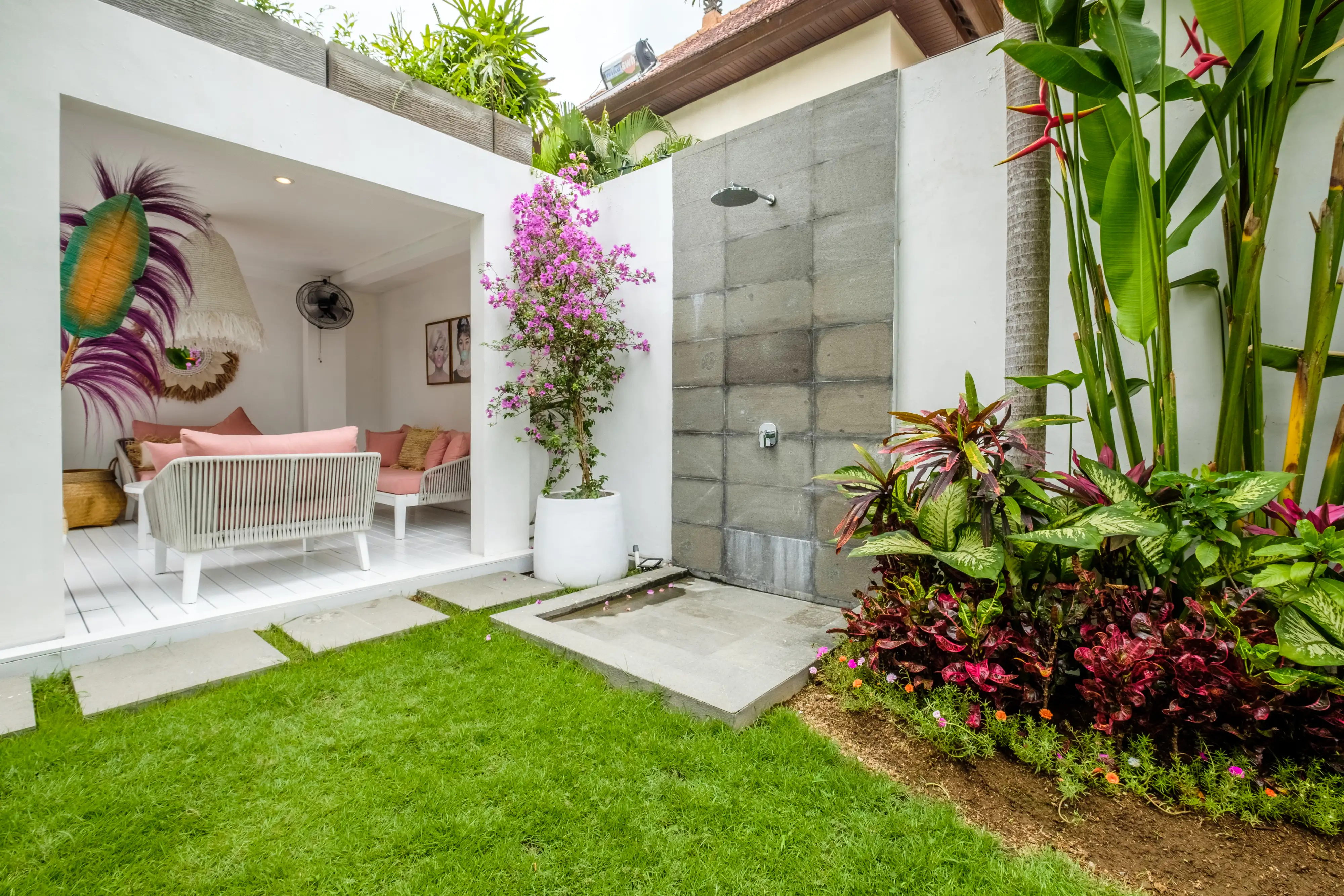 Villa 250m² in Indonesia, Canggu. Priced at 695000$ rent photo-14