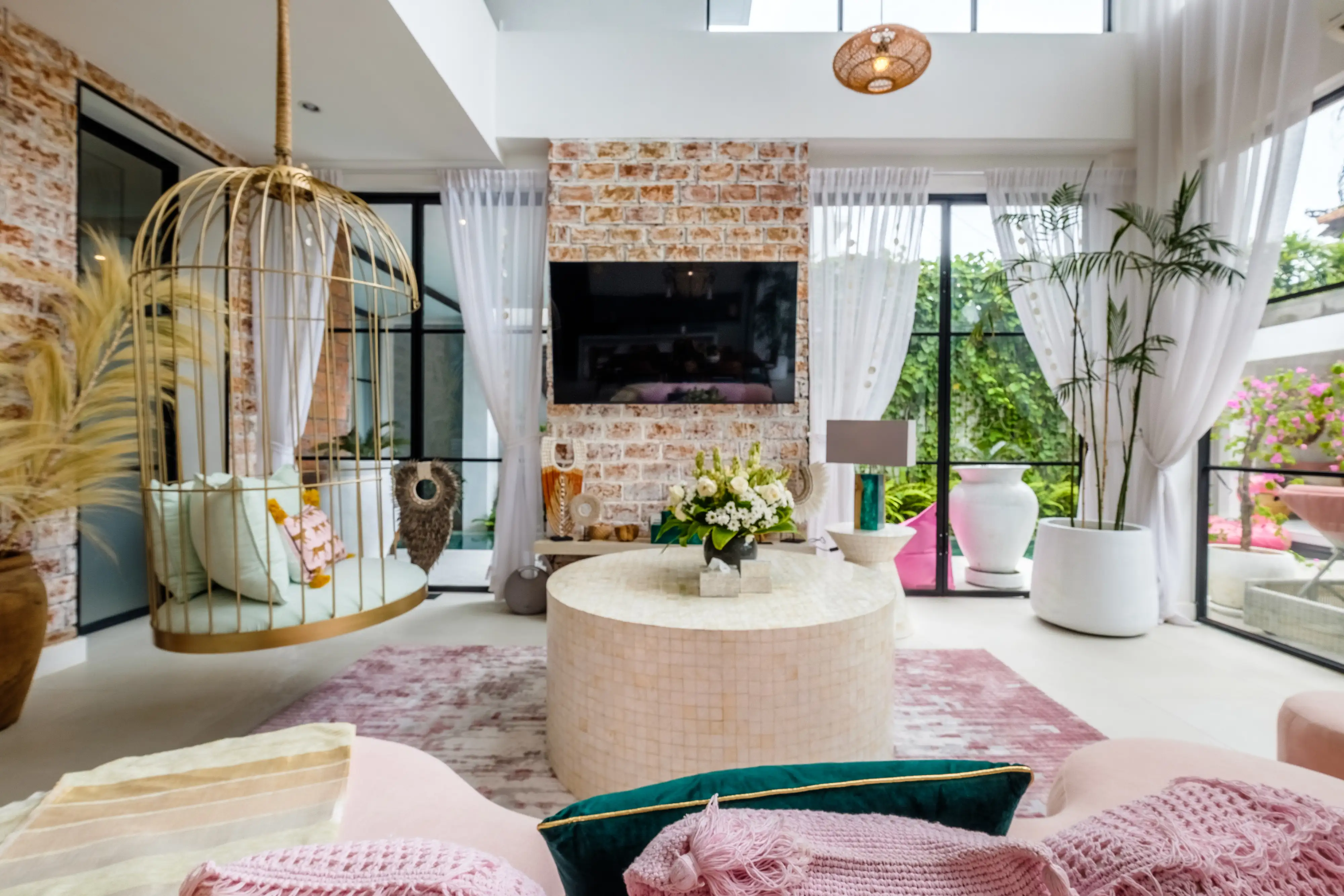 Villa 250m² in Indonesia, Canggu. Priced at 695000$ rent photo-29