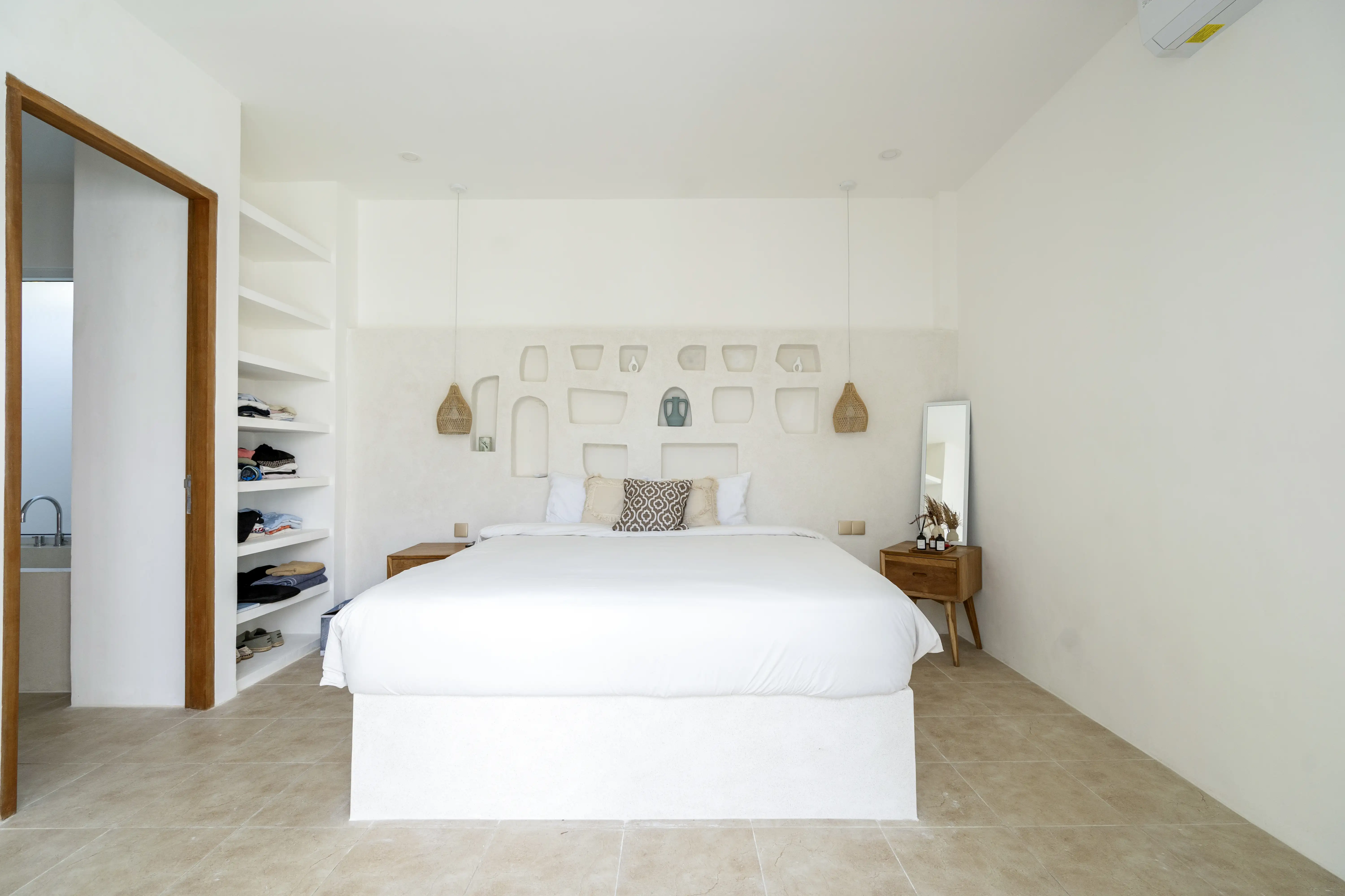 Villa 100m² in Indonesia, Kerobokan. Priced at 150000$ rent photo-11